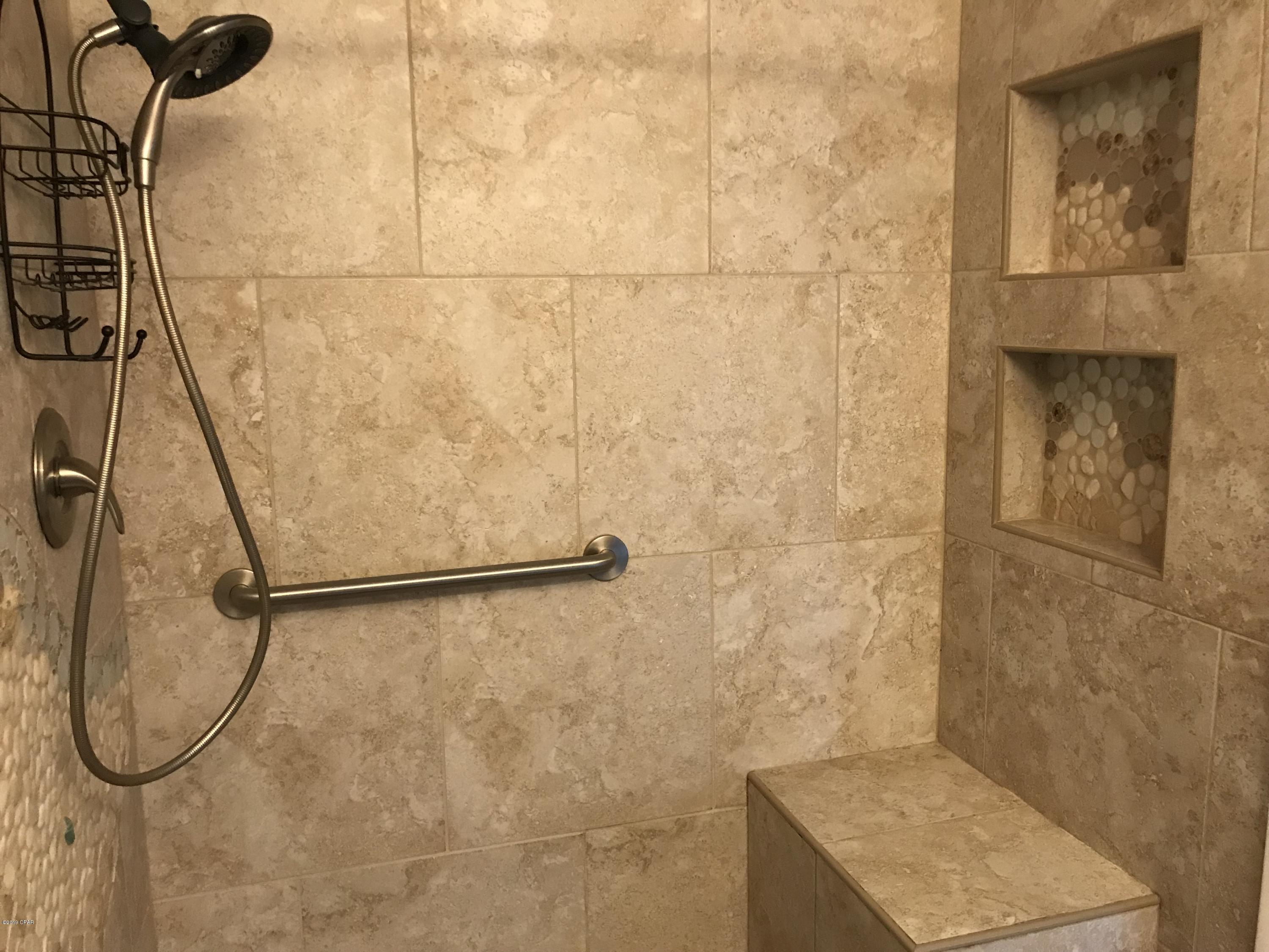 Belaire Estates Replat - Residential