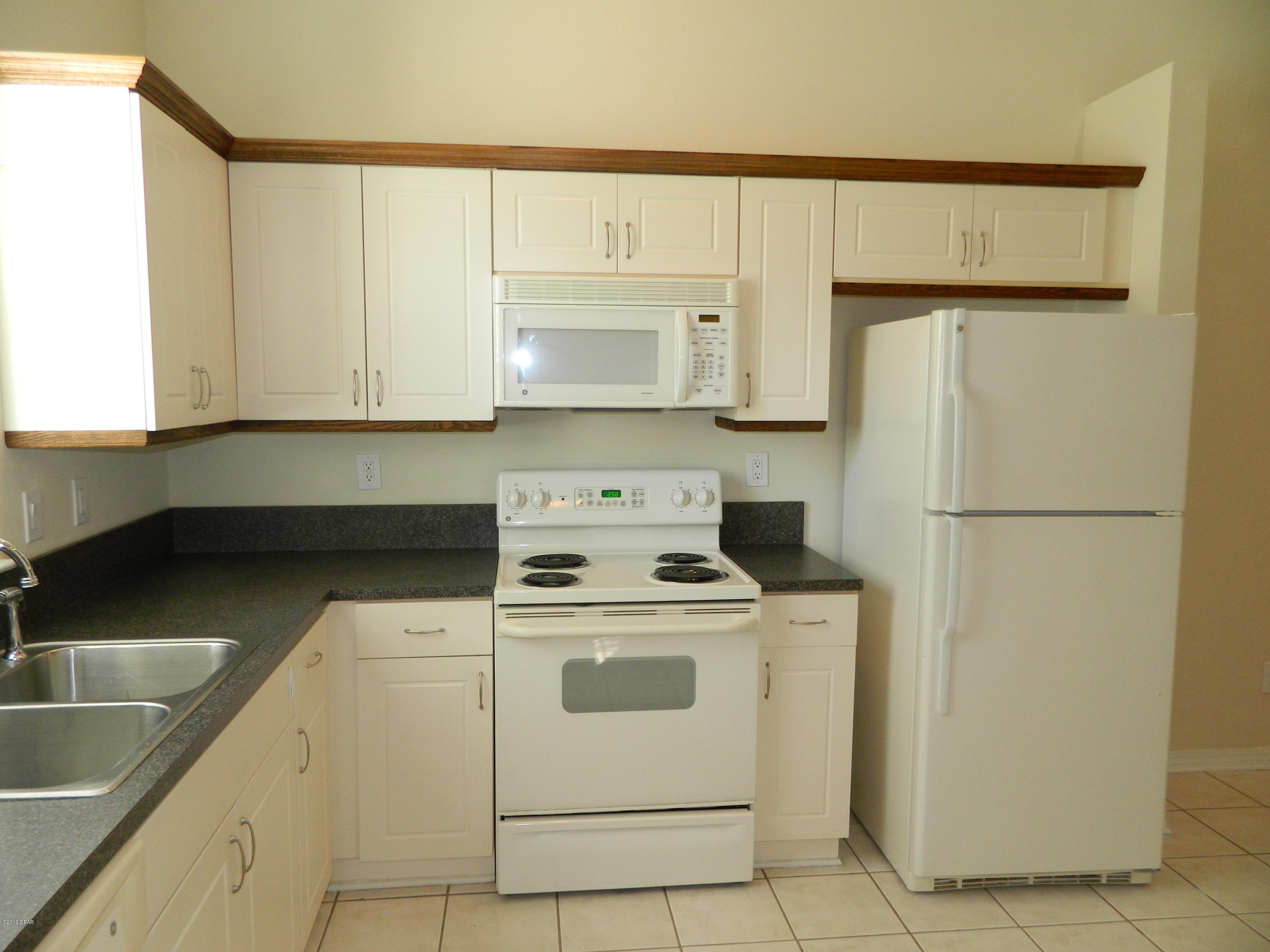 Palmetto Trace Phase 1 - Residential Lease