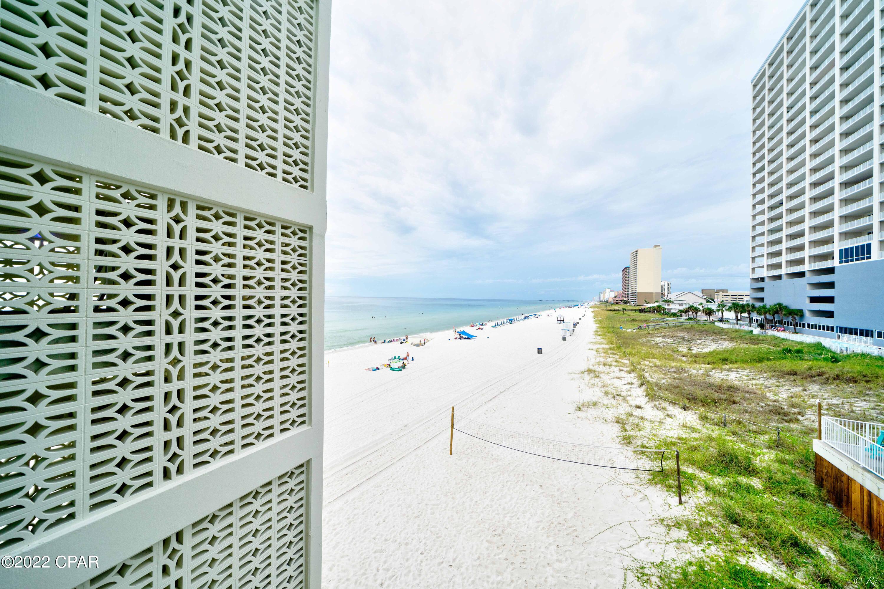 Fontainebleau Terrace - Residential