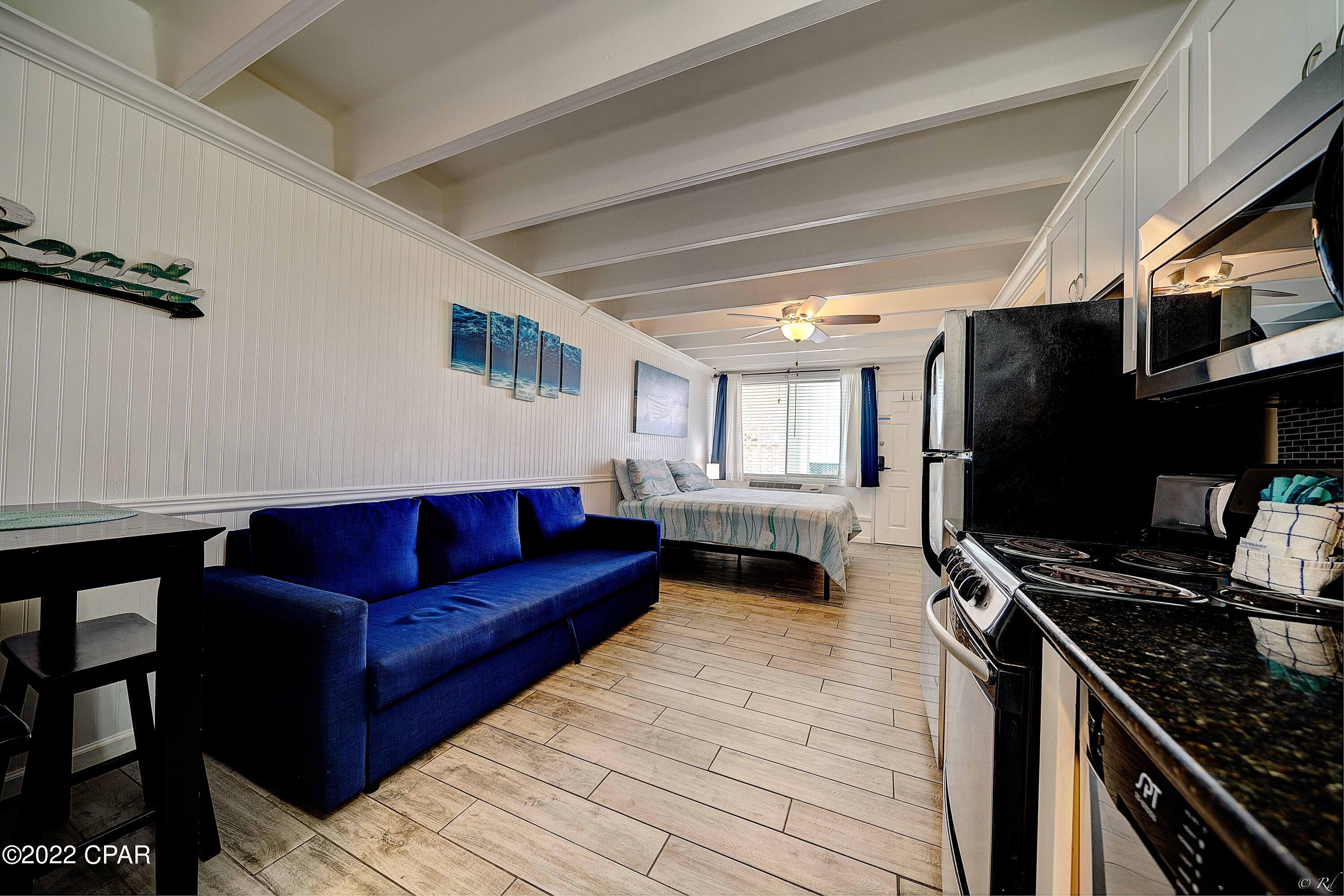 Fontainebleau Terrace - Residential