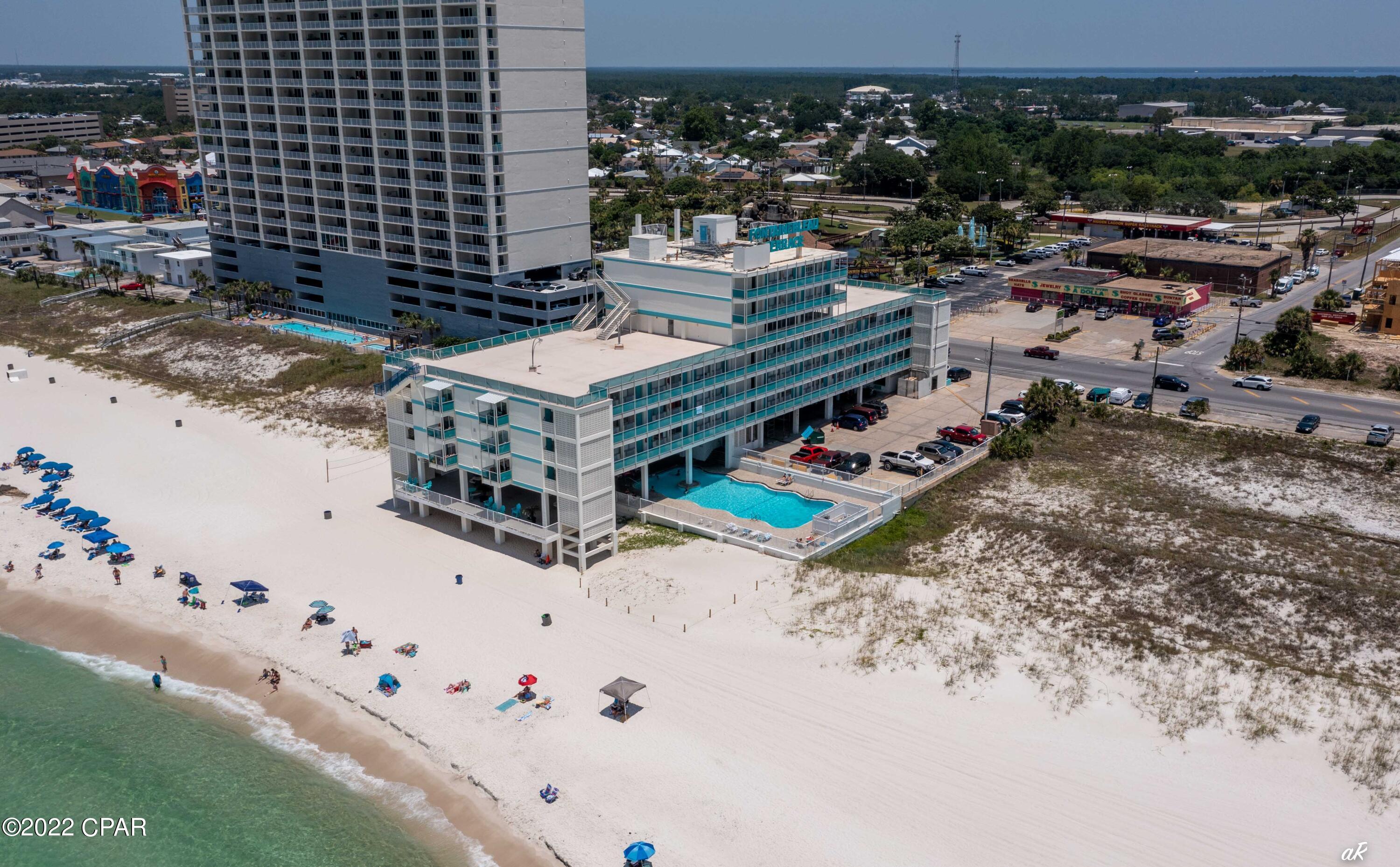 Fontainebleau Terrace - Residential