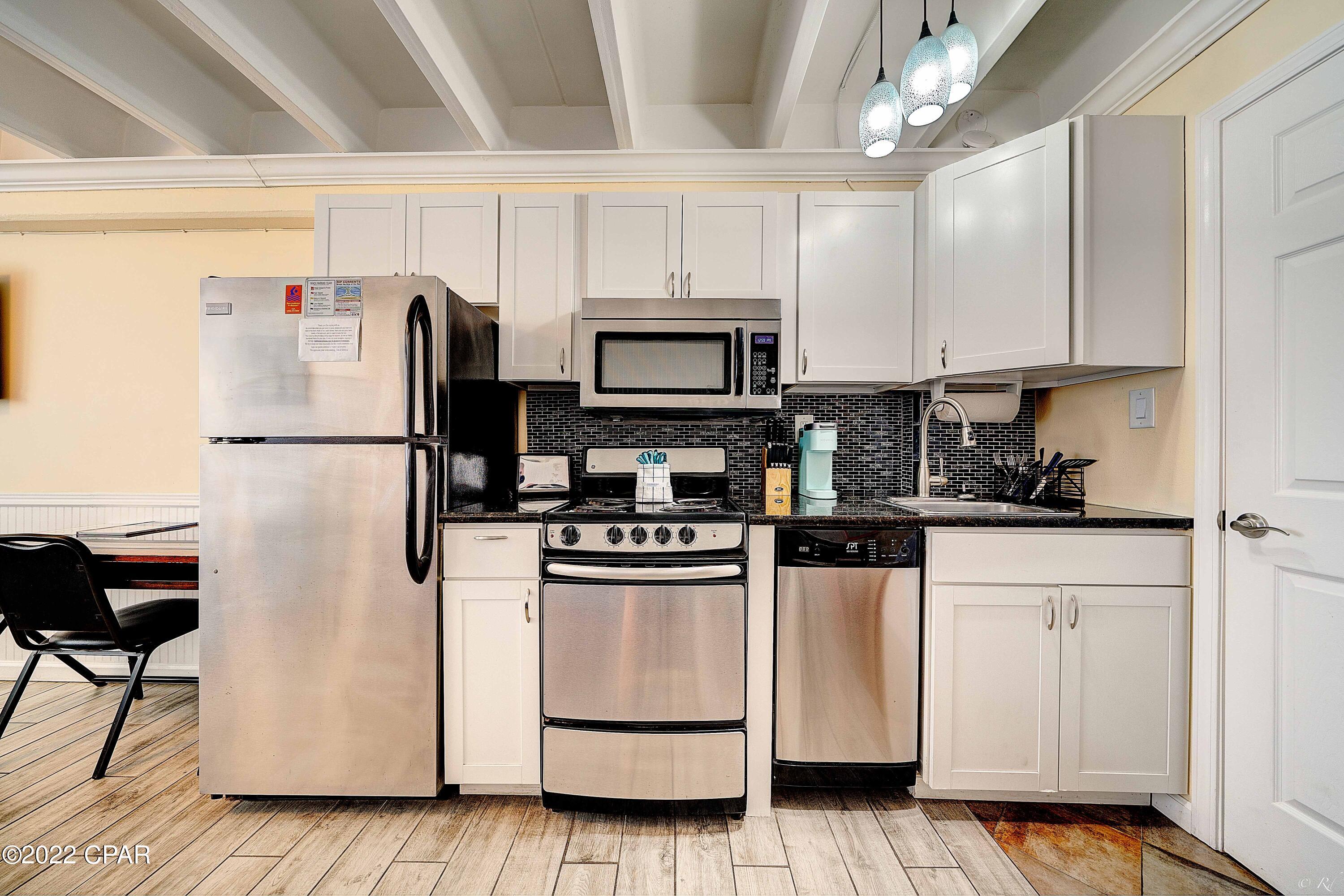 Fontainebleau Terrace - Residential