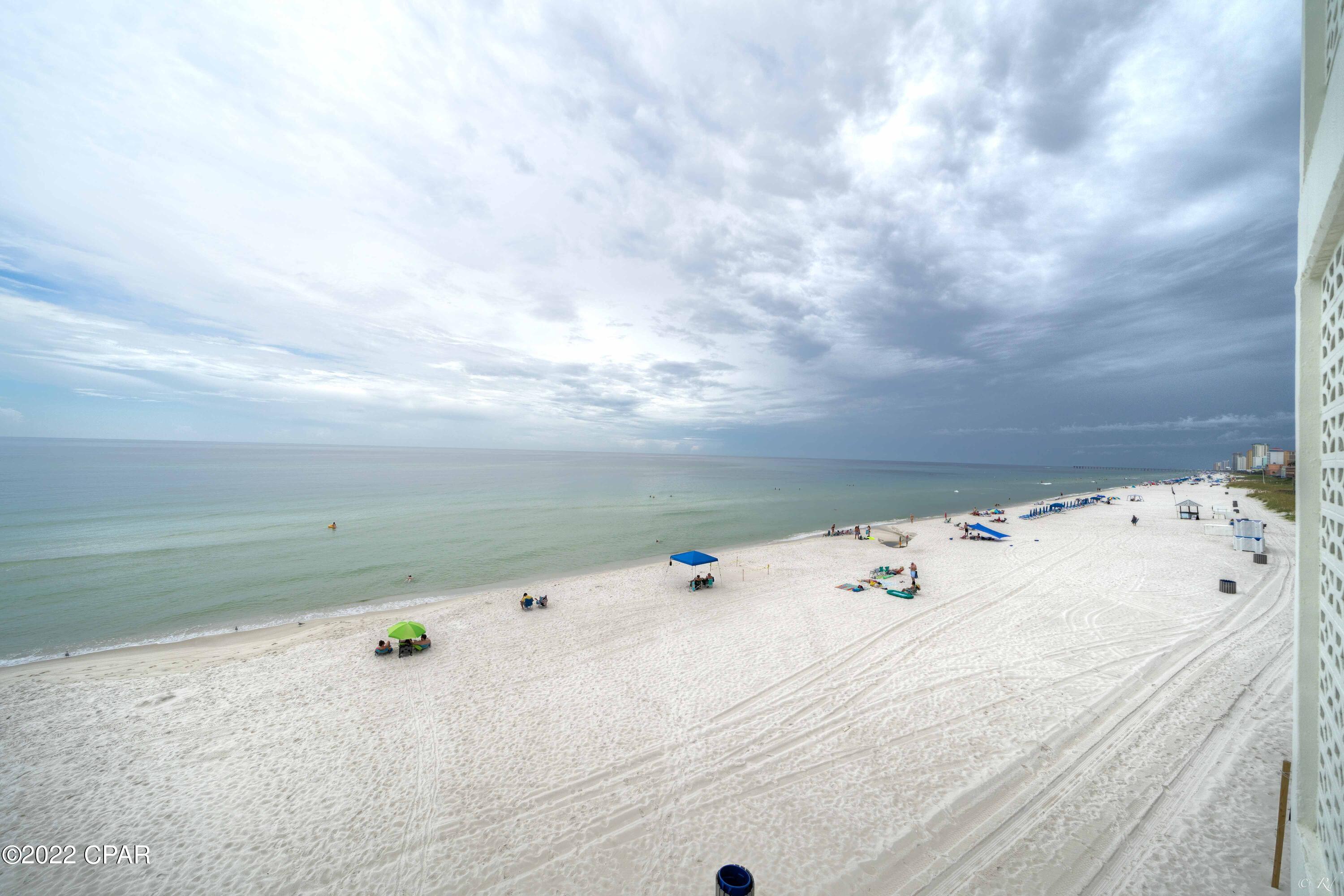 Fontainebleau Terrace - Residential