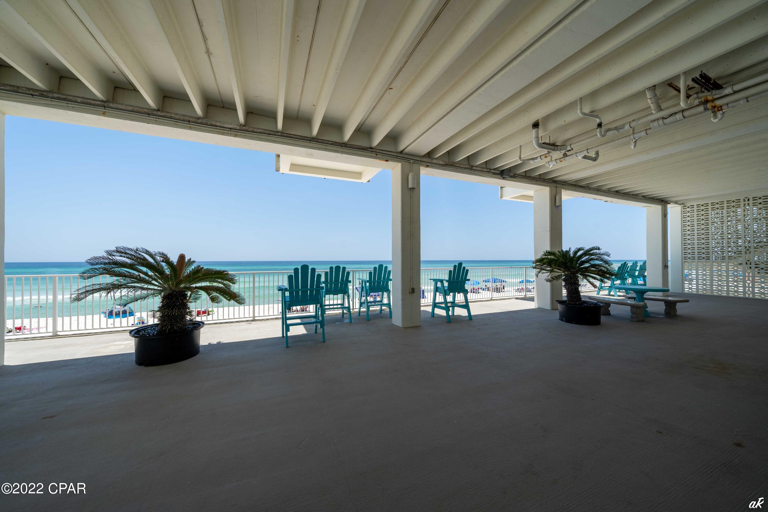 Fontainebleau Terrace - Residential