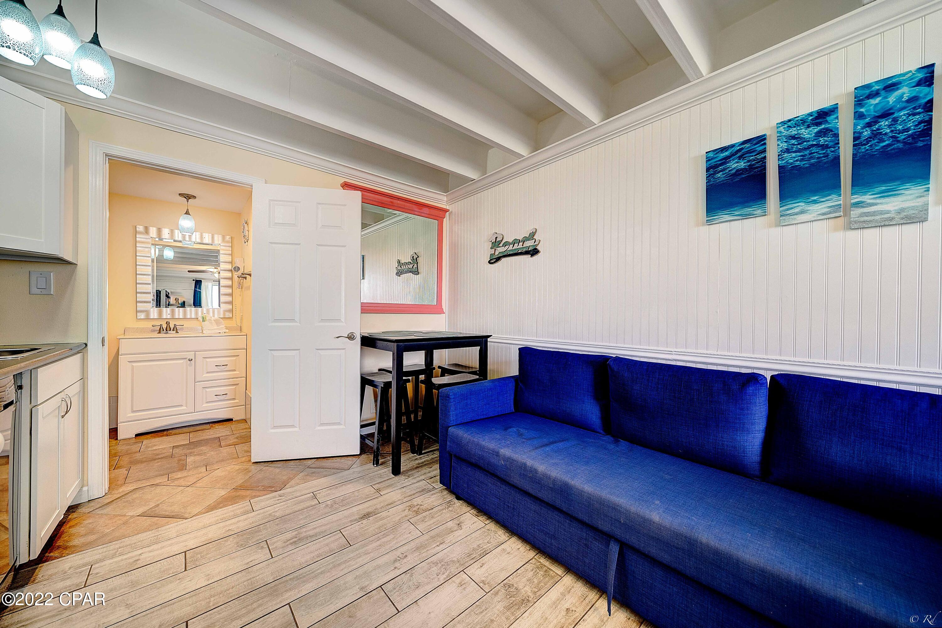 Fontainebleau Terrace - Residential