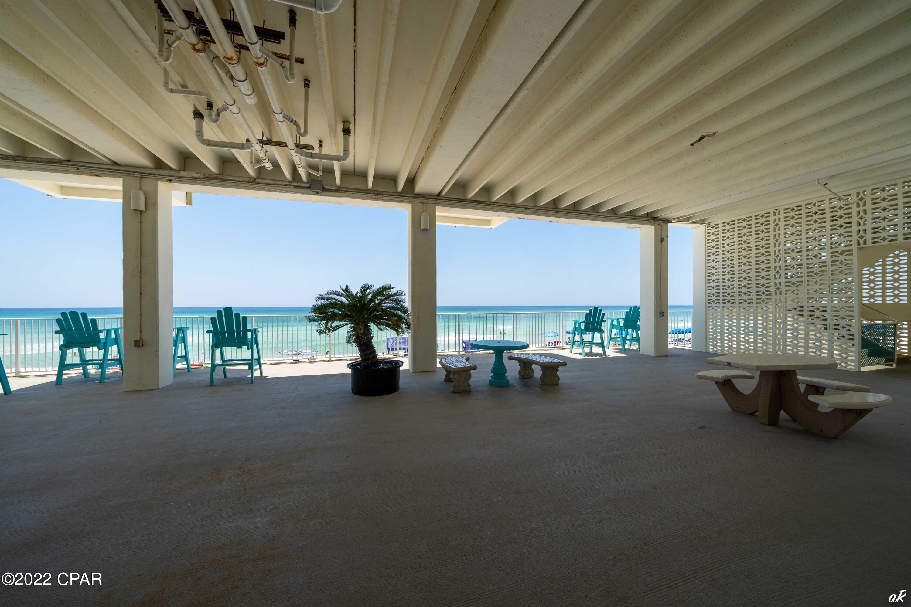 Fontainebleau Terrace - Residential