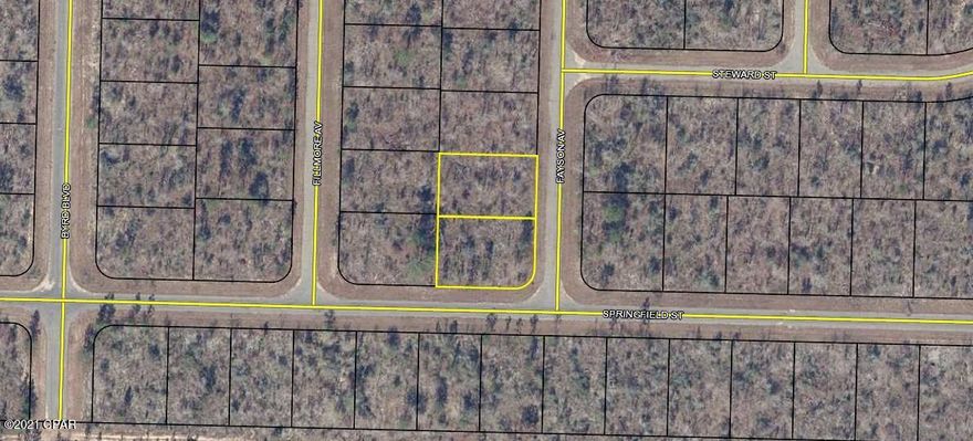 Two building lots on a corner, almost a half acre! This property is not in a flood zone and in a quiet location.  Sunny Hills has 26 lakes/ponds, including crystal clear Gap Pond and the well-known Boat Lake. There are 5 boat landings in the community for the fishermen. Deed restricted, but there is no HOA fee that applies. No mobile homes. Enjoy the slower pace of life this area has to offer and significantly lower taxes! Washington County is among the top five counties in the state of Florida that have the lowest property taxes. This lot is only a 20 minute drive from Chipley or Bonifay and about 45 minutes from PCB. Buyer to pay owner's title policy + title fees.