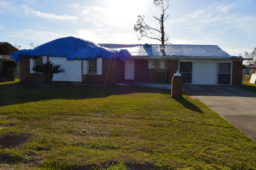 3 BR/ 2Ba Home Severally damaged from HM.