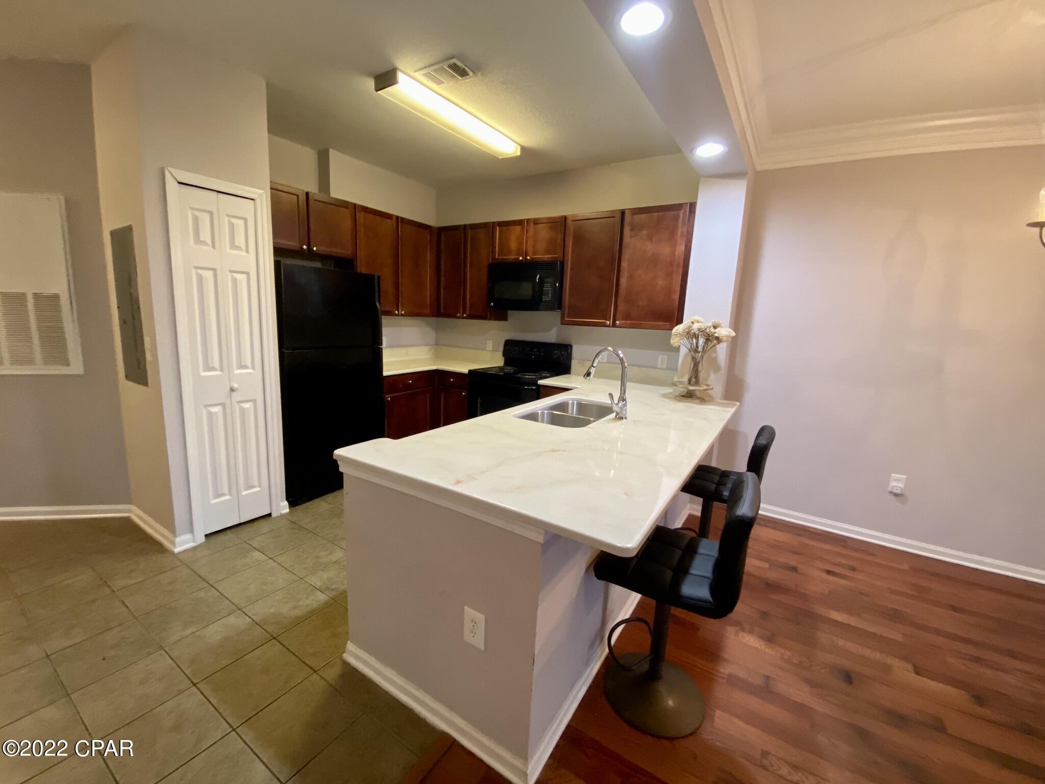 Baldwin Rowe - Residential