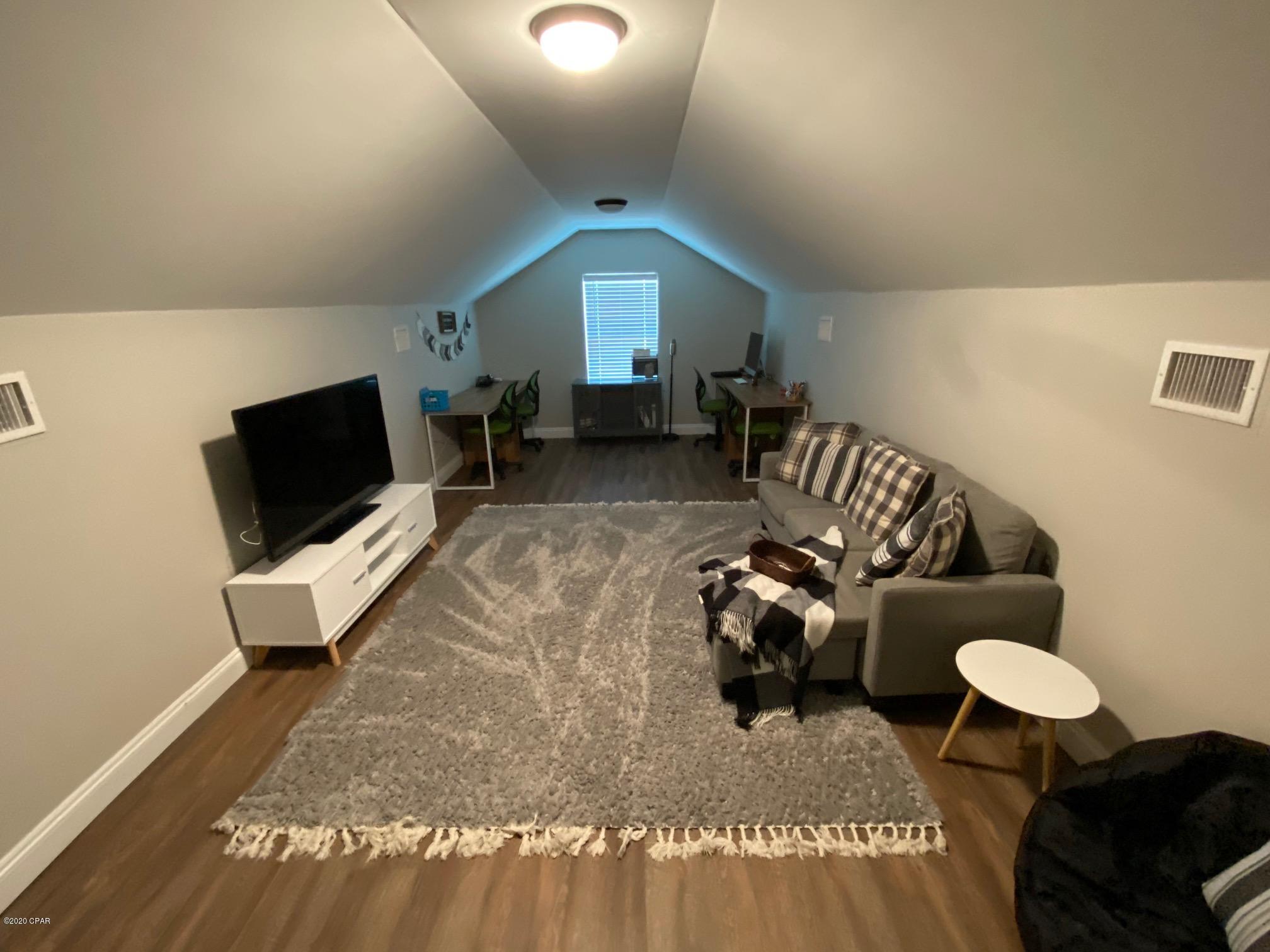 Laird Bayou - Residential