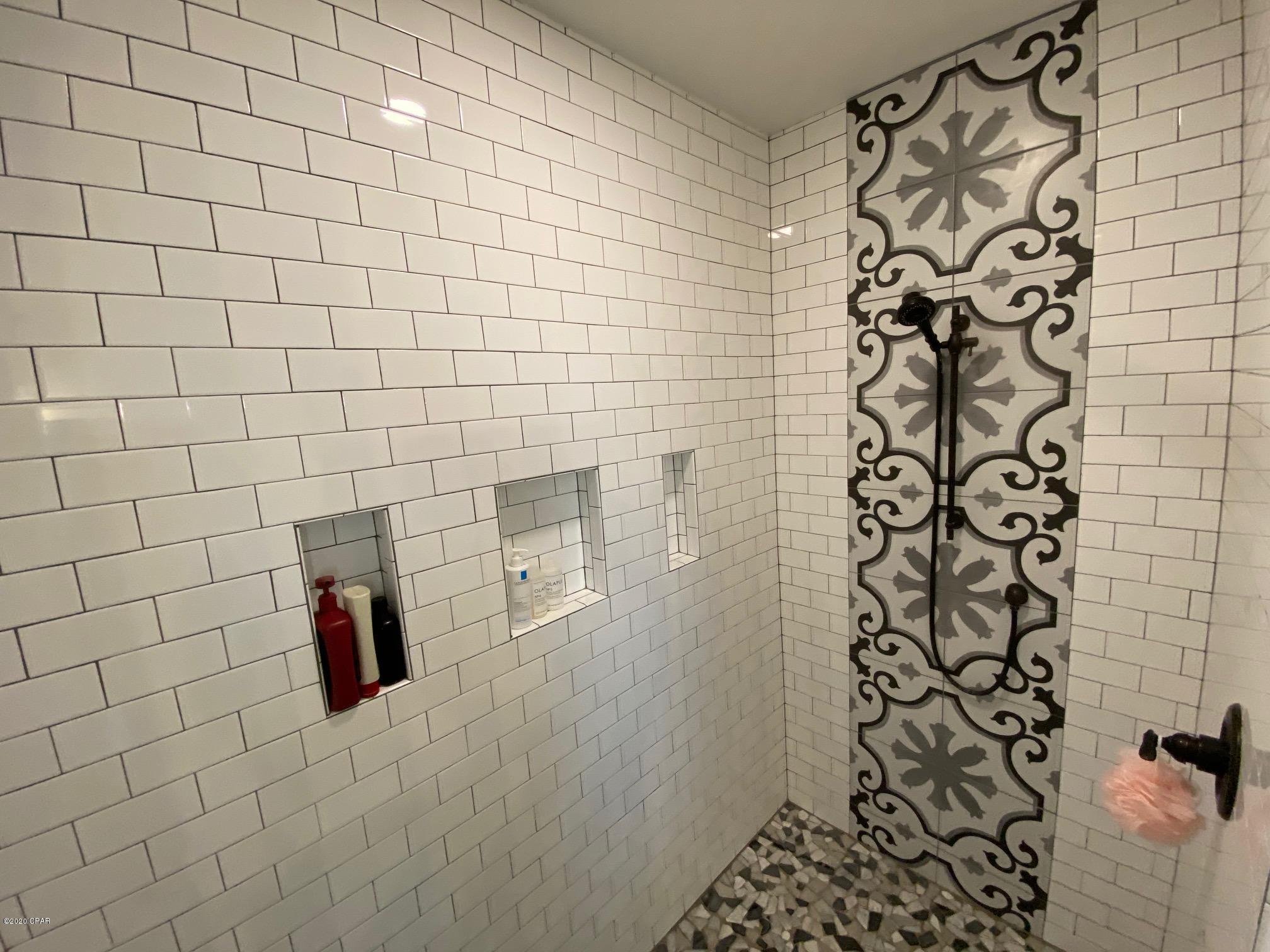 Laird Bayou - Residential