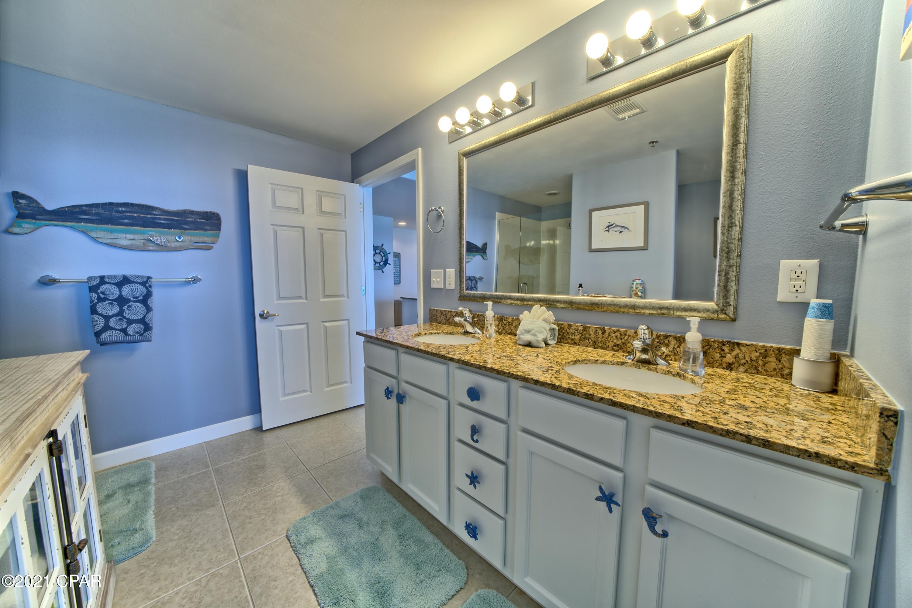 Splash Condo - Residential