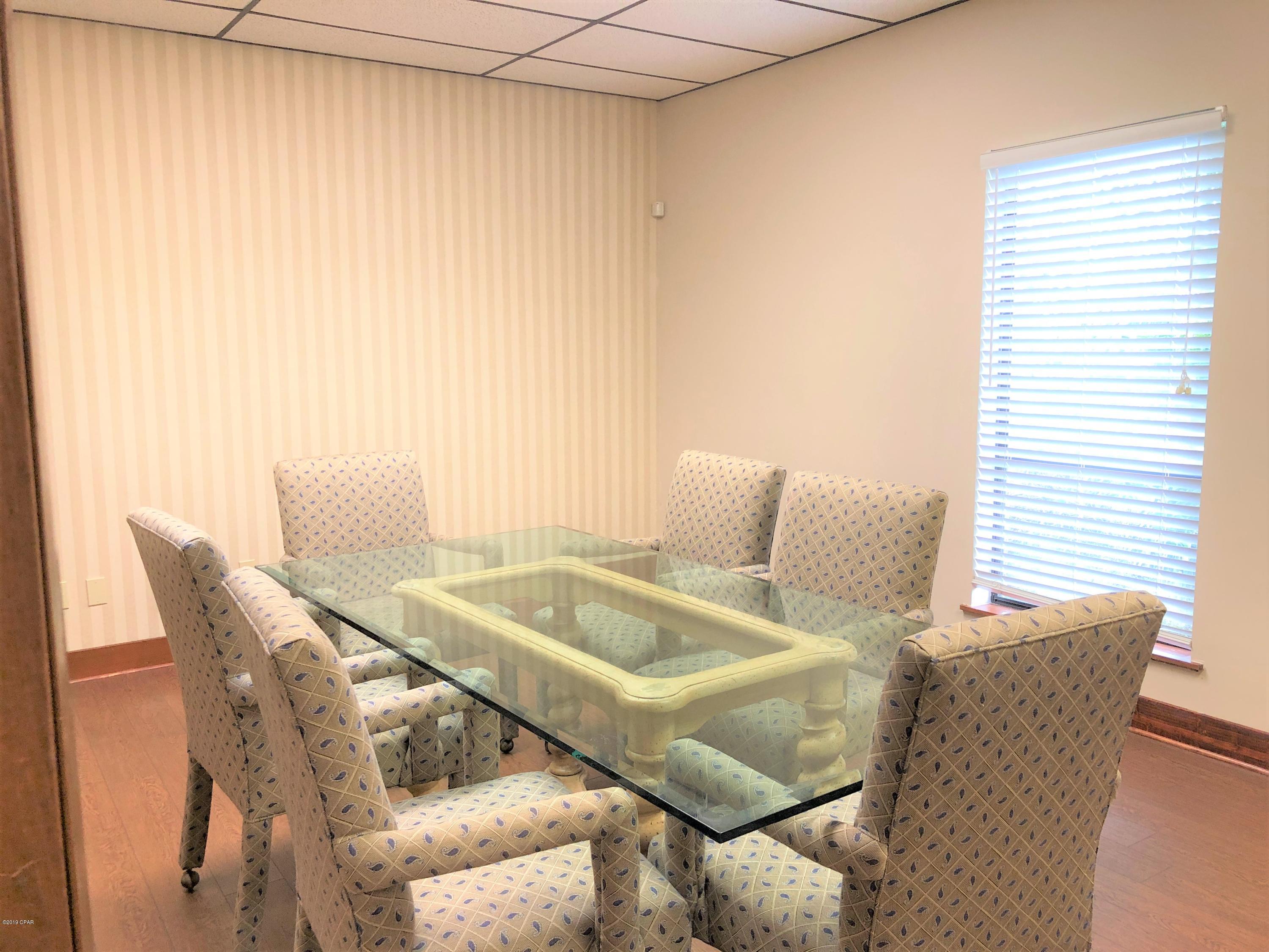 [No Recorded Subdiv] - Commercial Lease