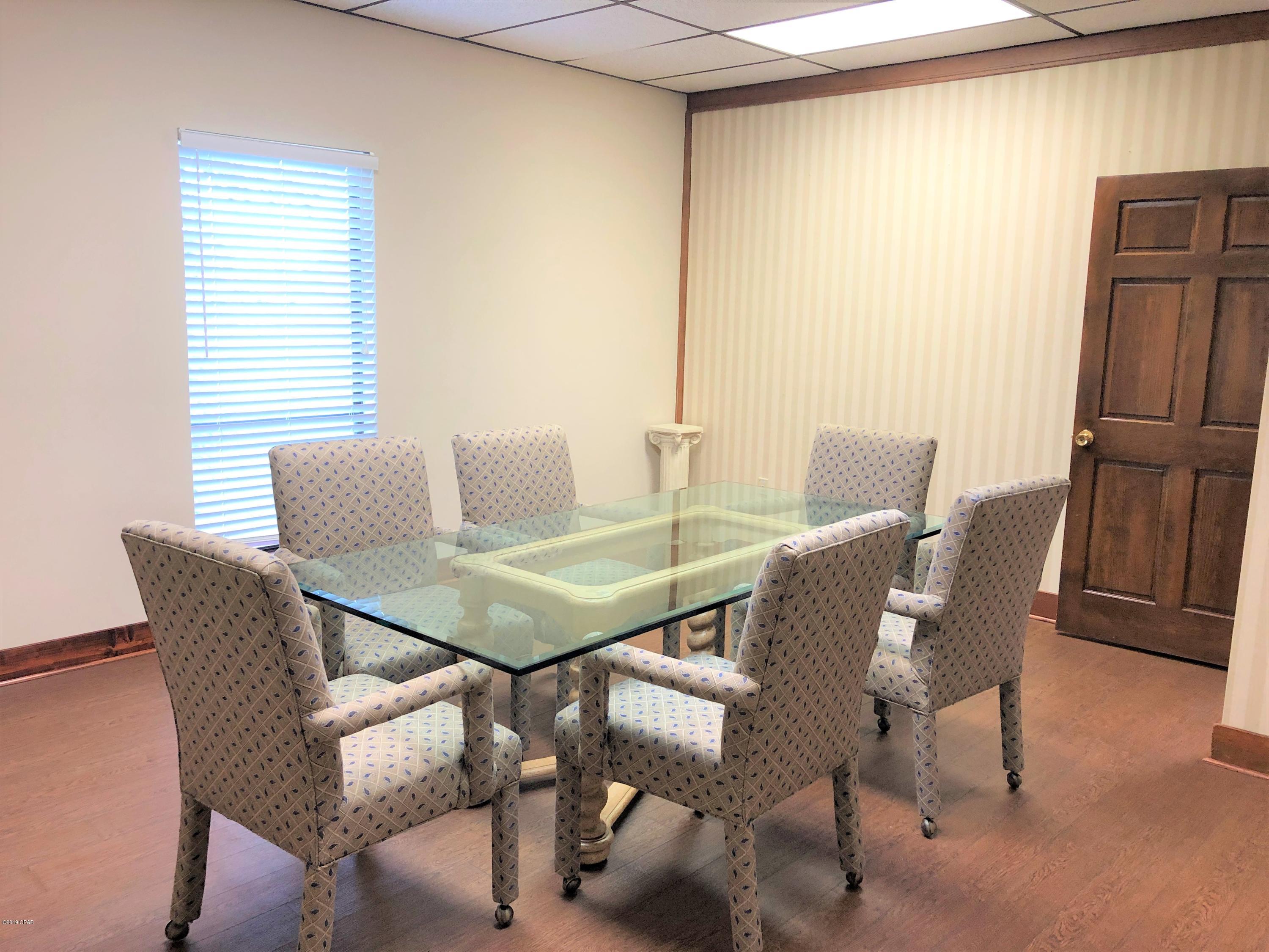 [No Recorded Subdiv] - Commercial Lease