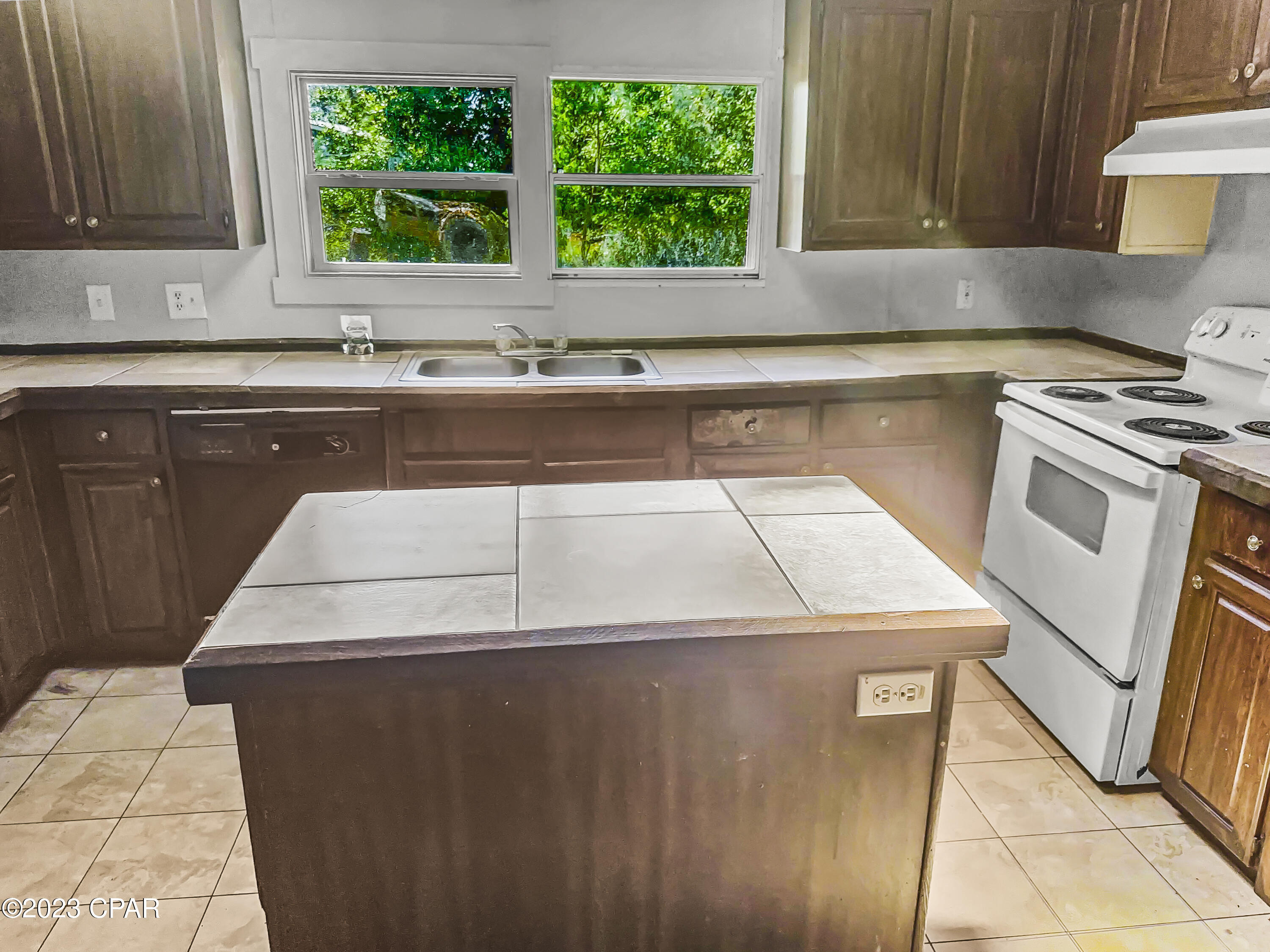 Lakeshore Heights - Residential