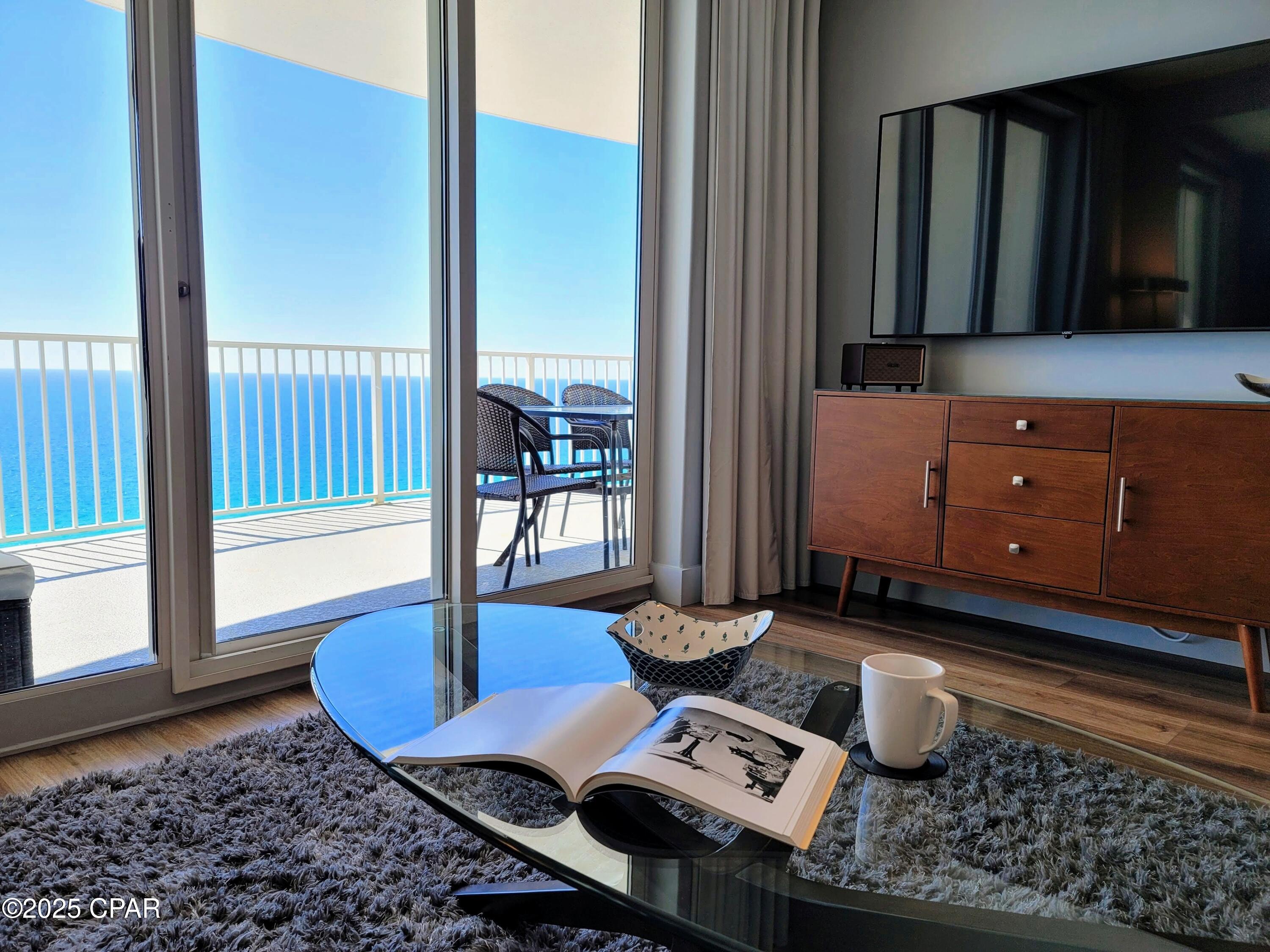 Twin Palms Resort - Residential