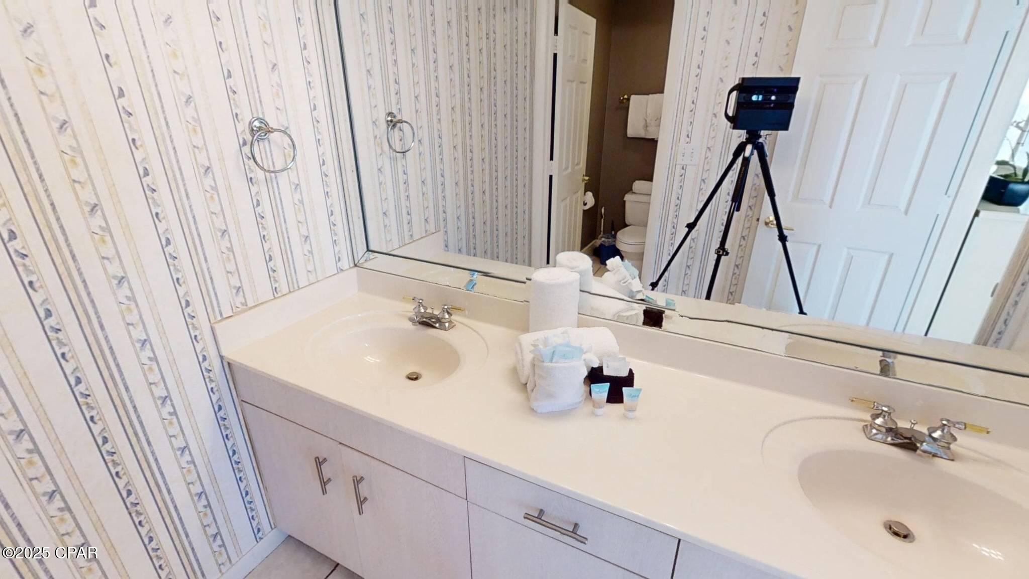 Long Beach Towers II - Residential