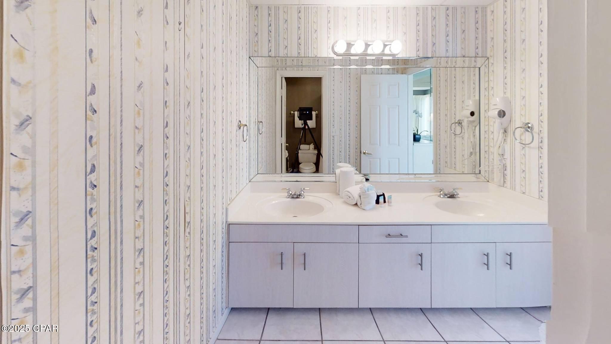 Long Beach Towers II - Residential