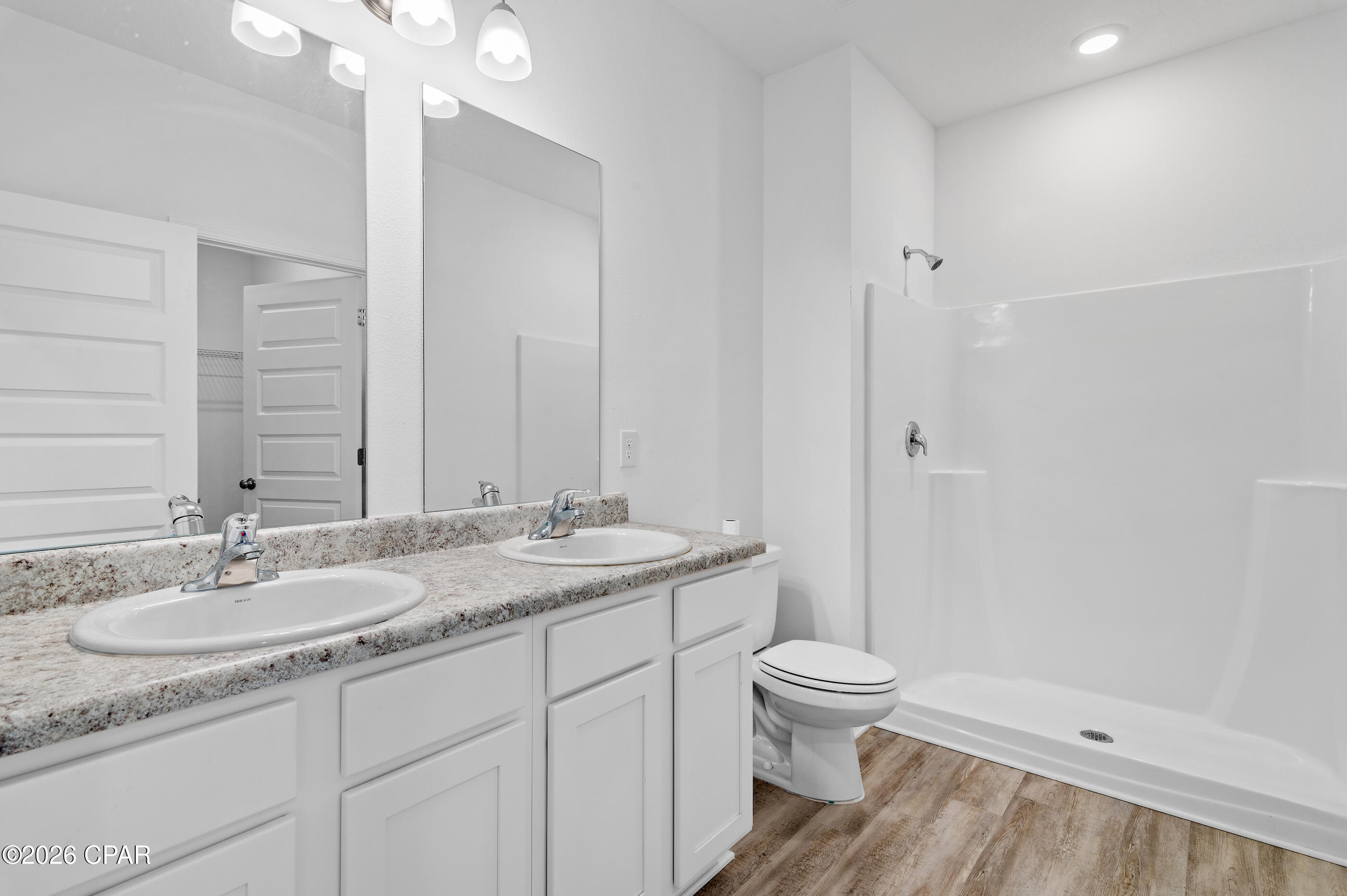 [No Recorded Subdiv] - Residential Lease