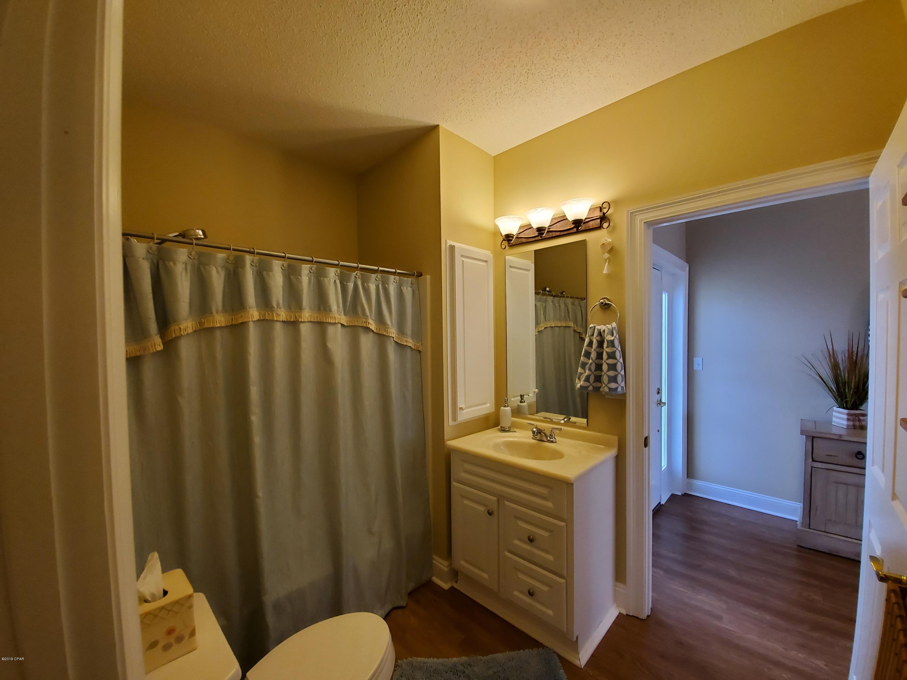 Marina Bay Condo - Residential