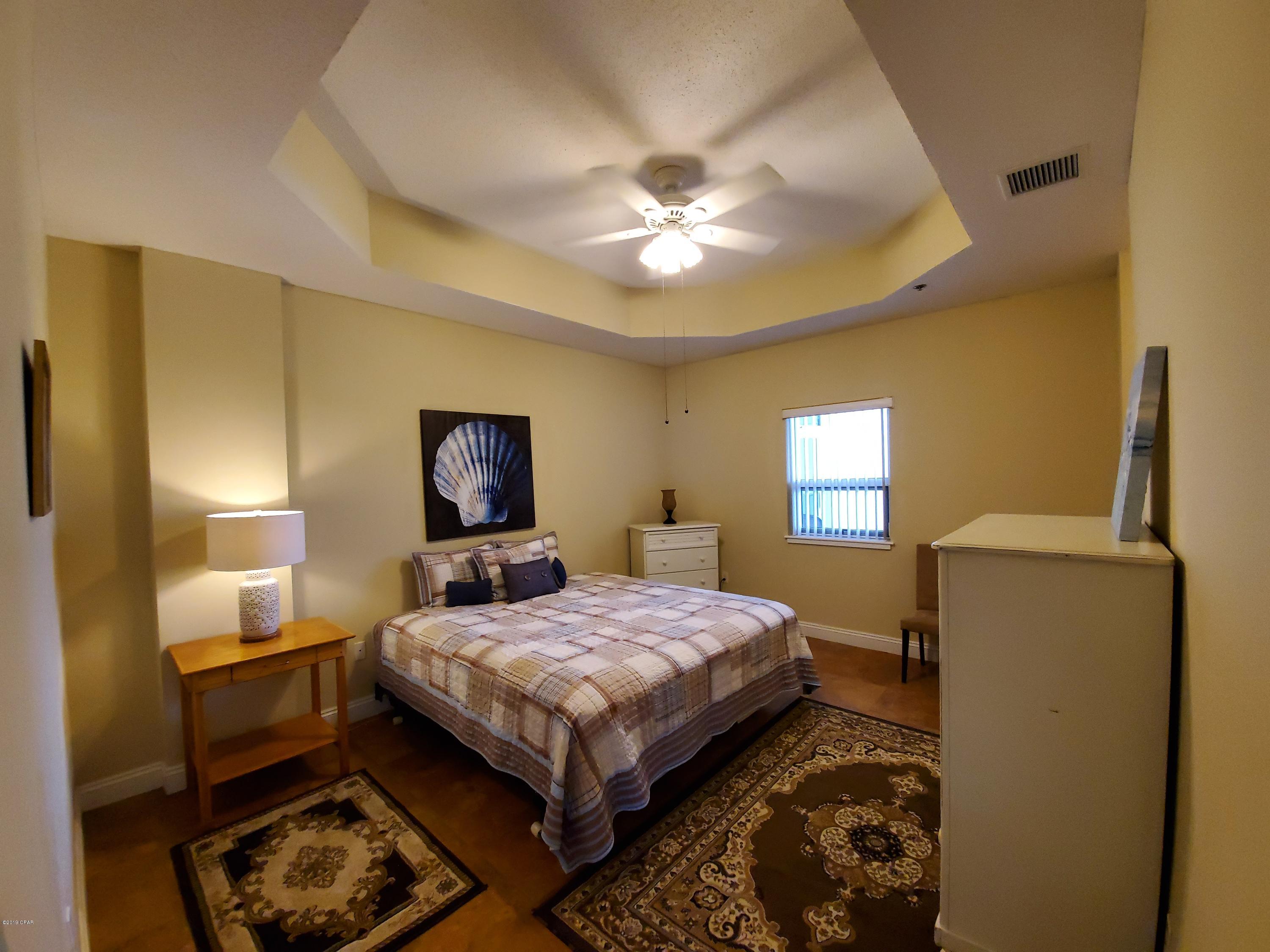 Marina Bay Condo - Residential