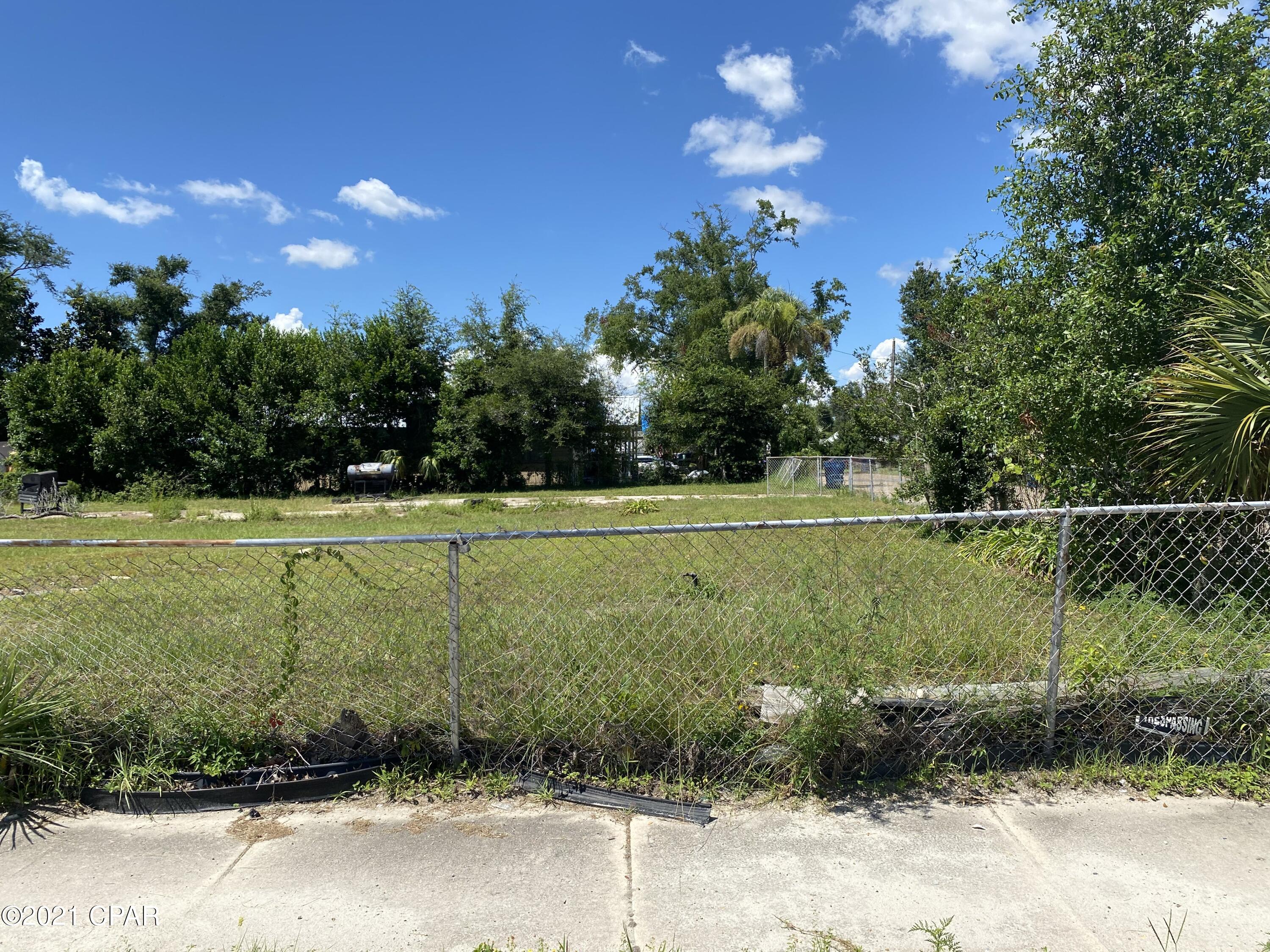 [No Recorded Subdiv] - Land