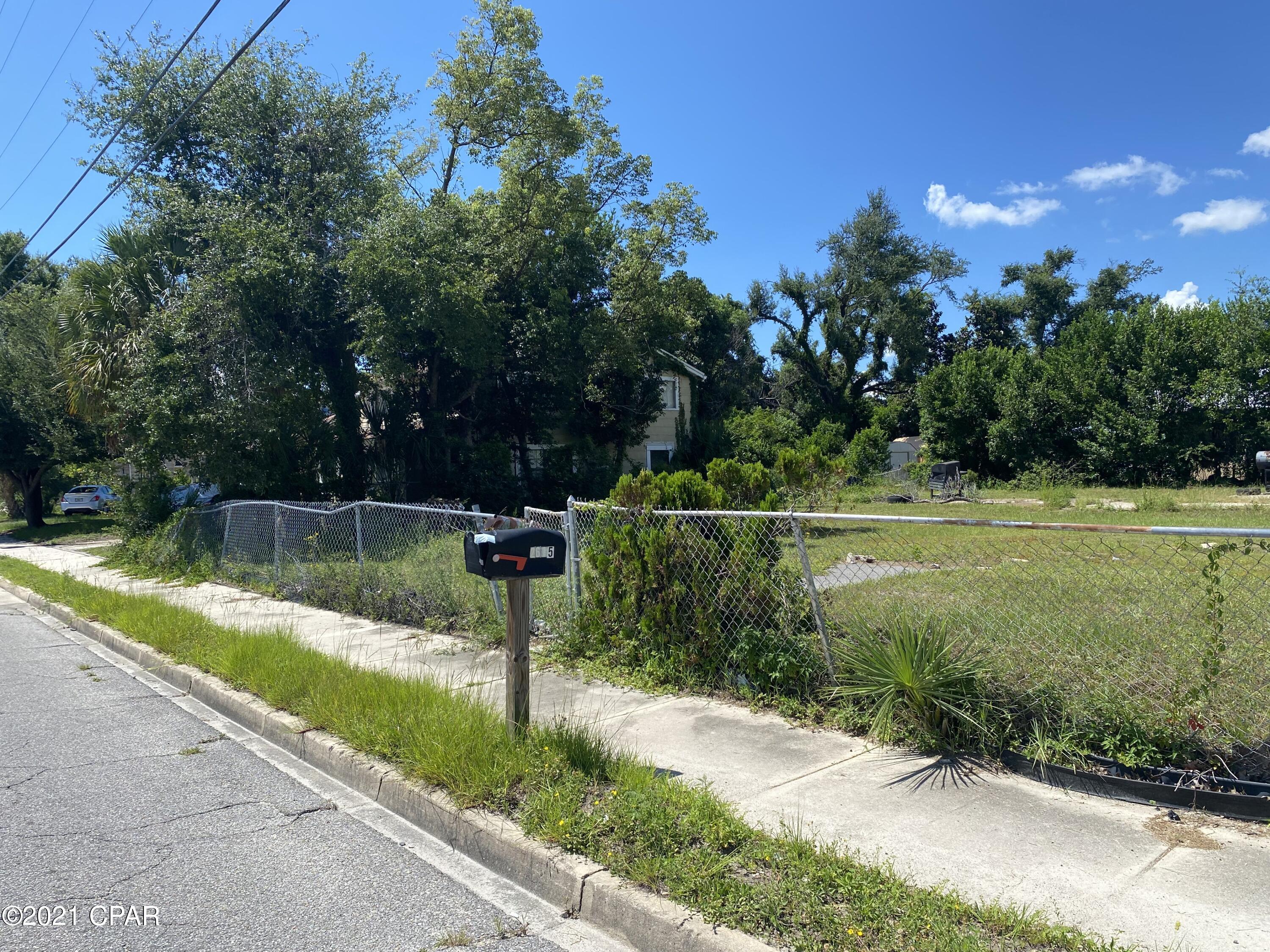 [No Recorded Subdiv] - Land