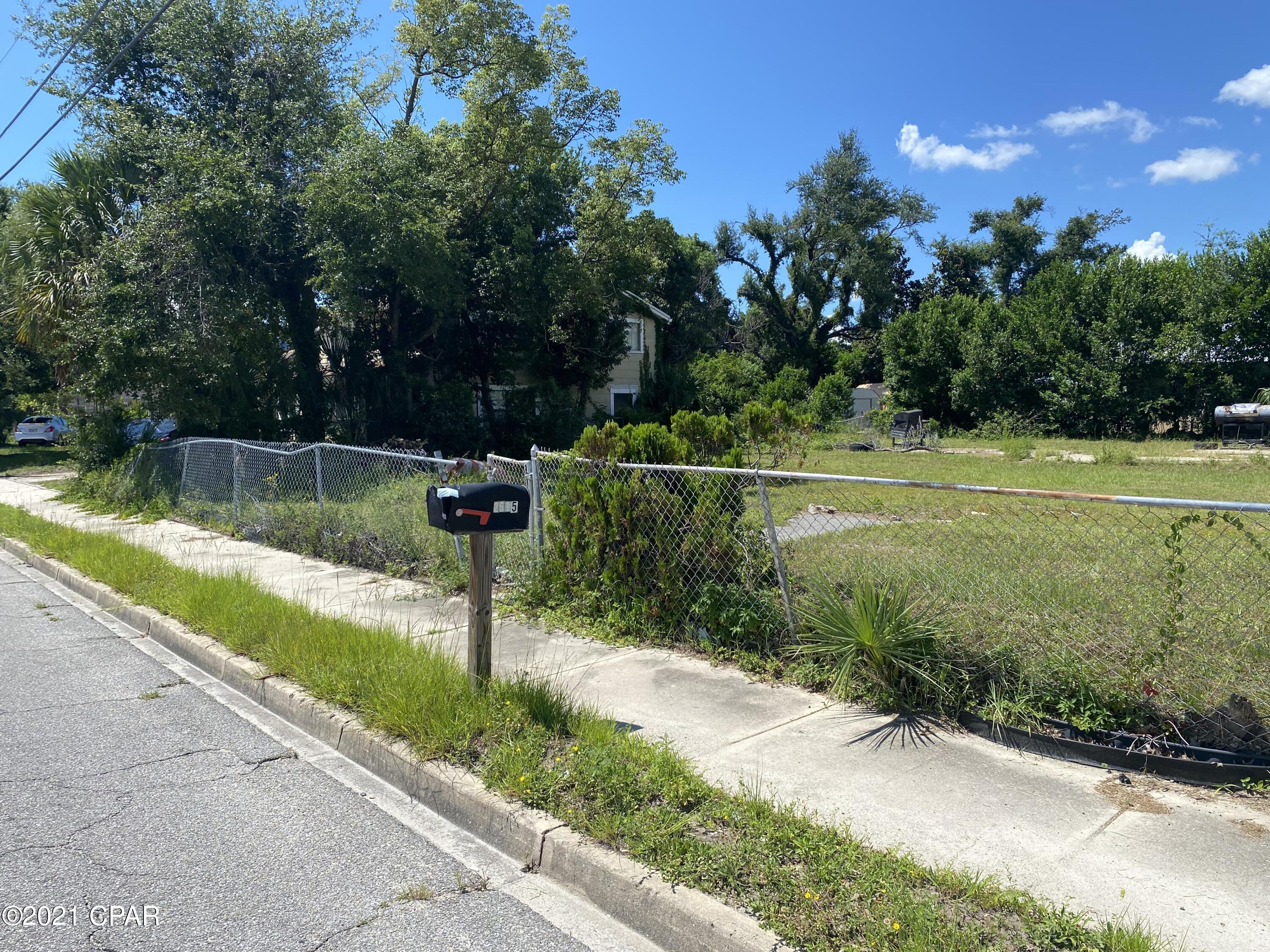 [No Recorded Subdiv] - Land