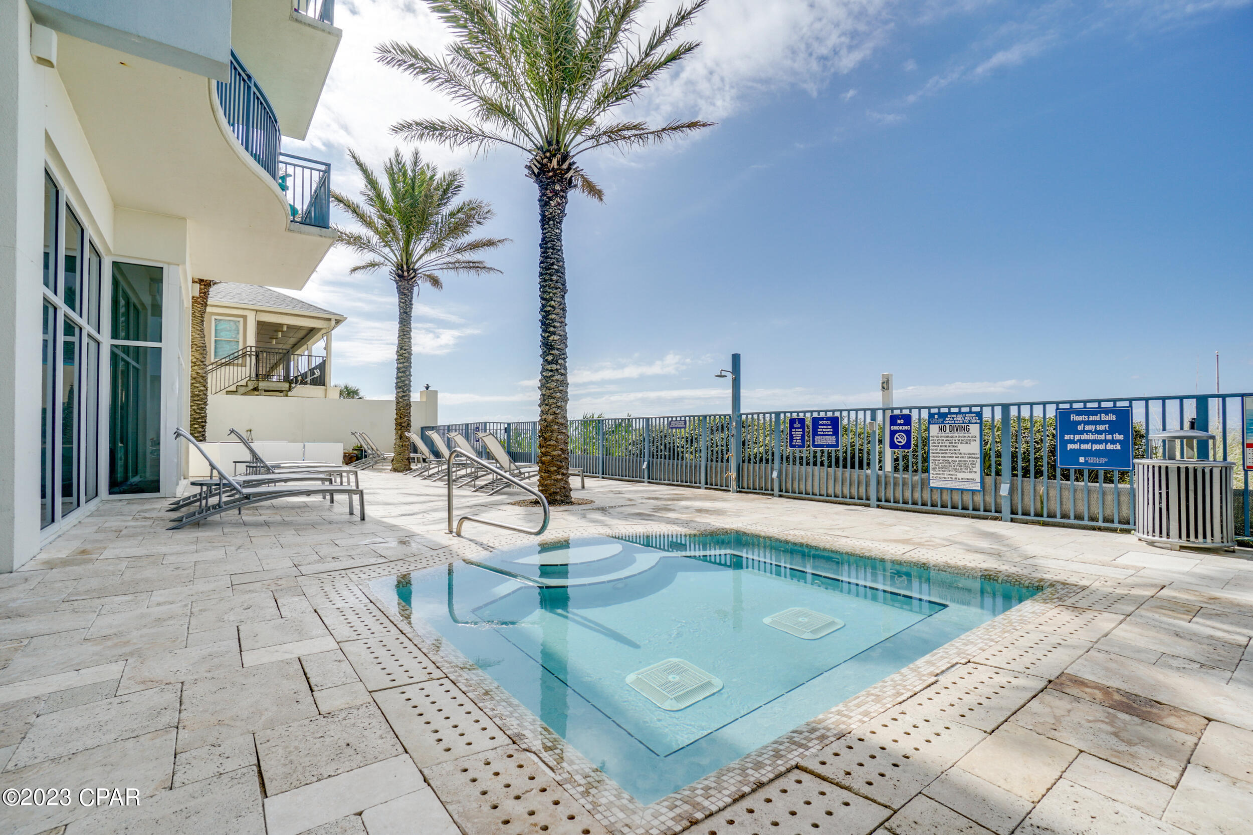 Sterling Breeze - Residential