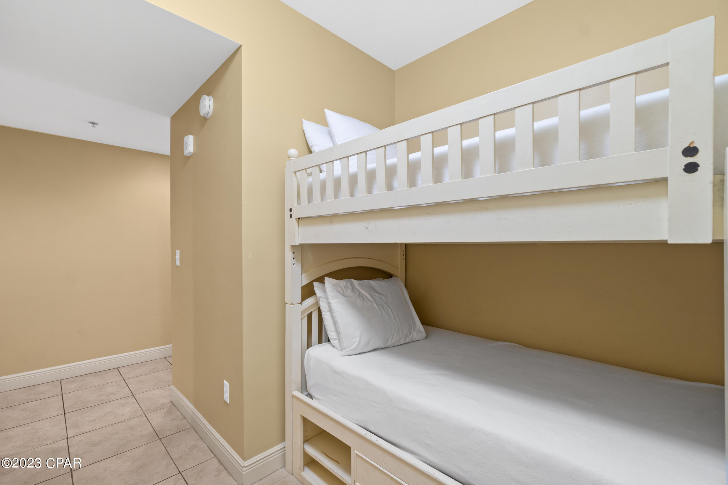 Sterling Breeze - Residential