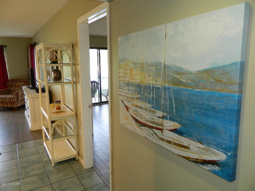 Edgewater Golf Villas V-B - Residential