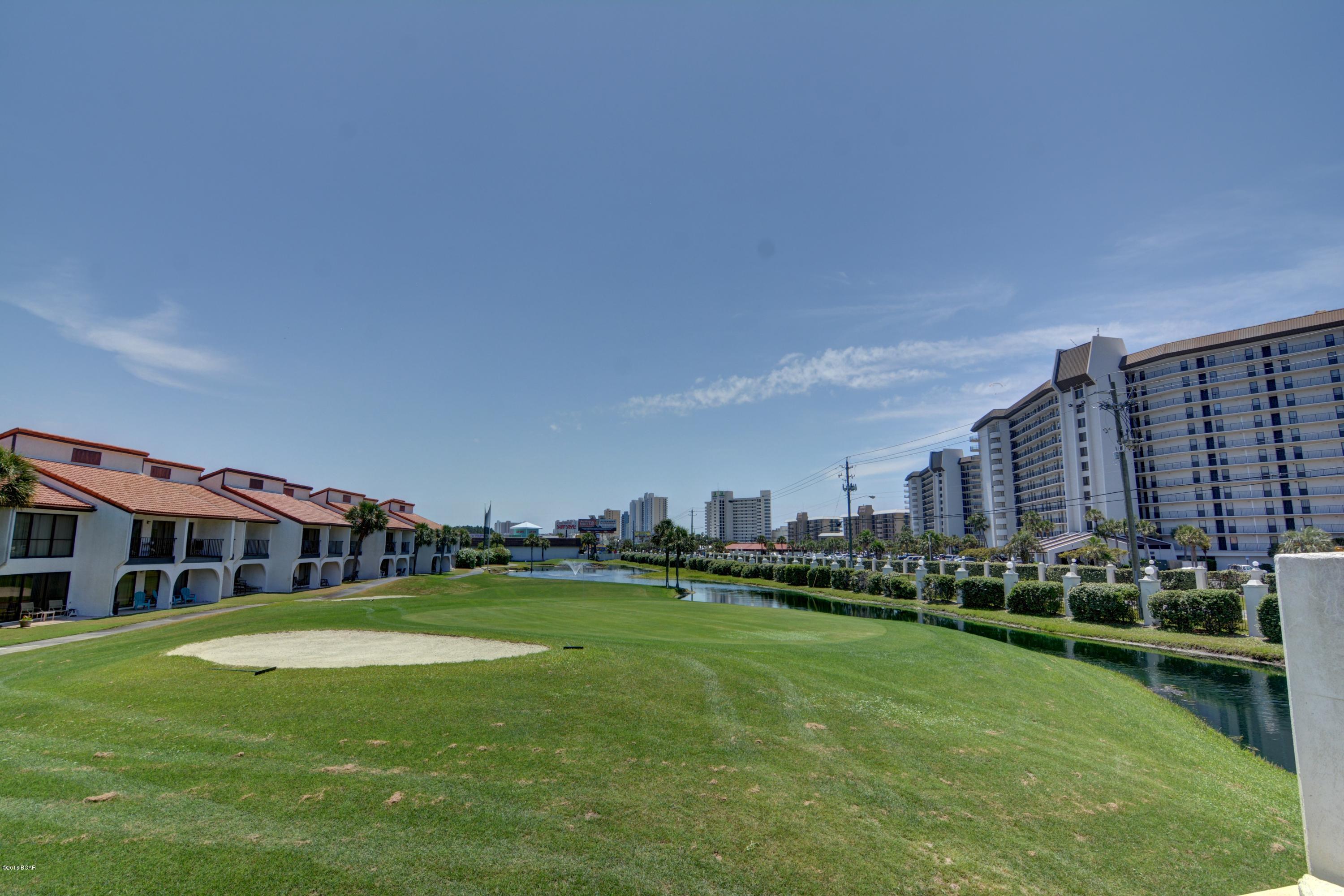 Edgewater Golf Villas V-B - Residential