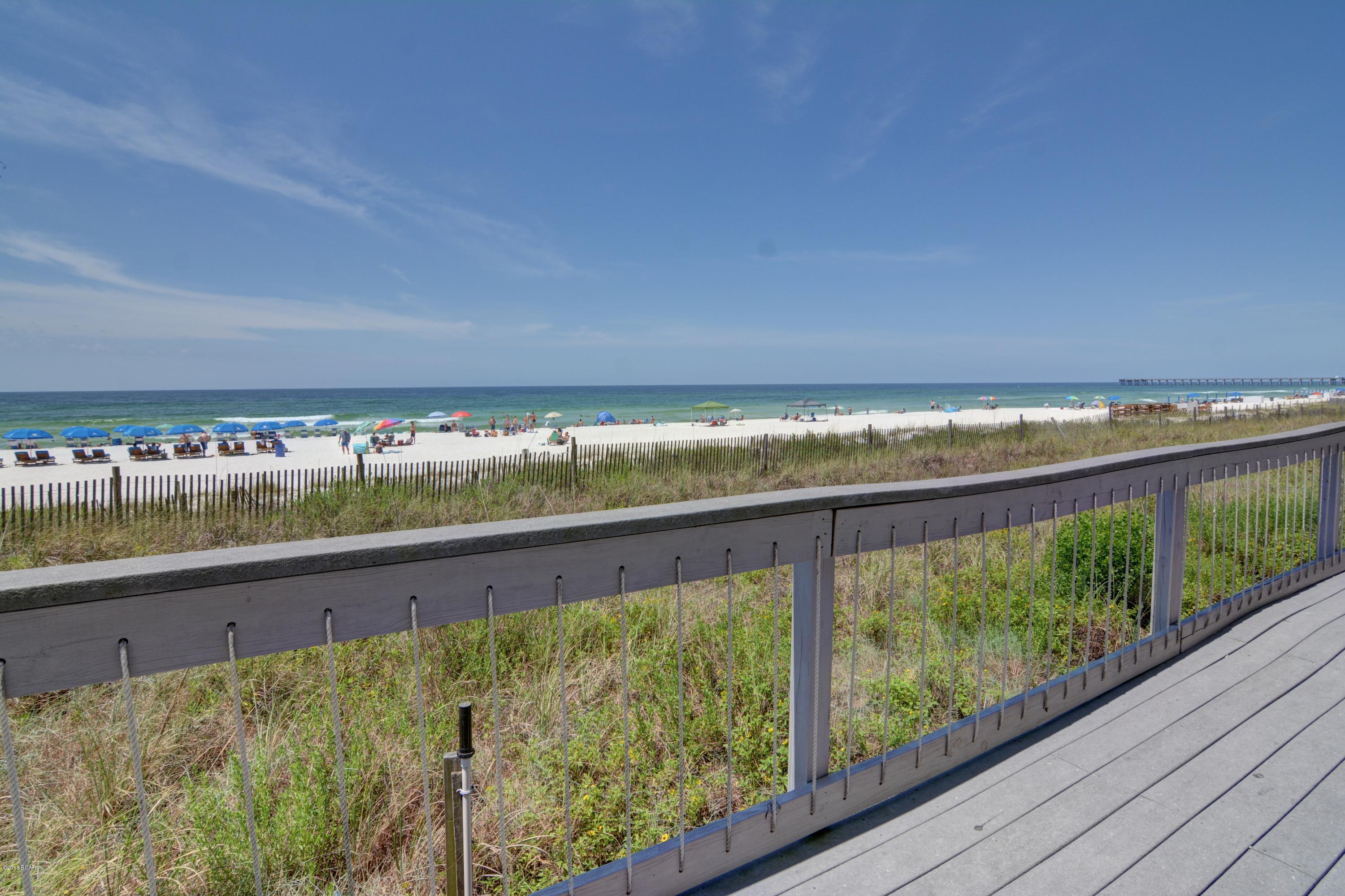 Edgewater Golf Villas V-B - Residential