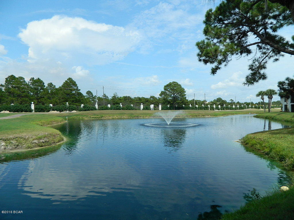 Edgewater Golf Villas V-B - Residential