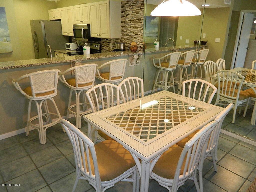 Edgewater Golf Villas V-B - Residential