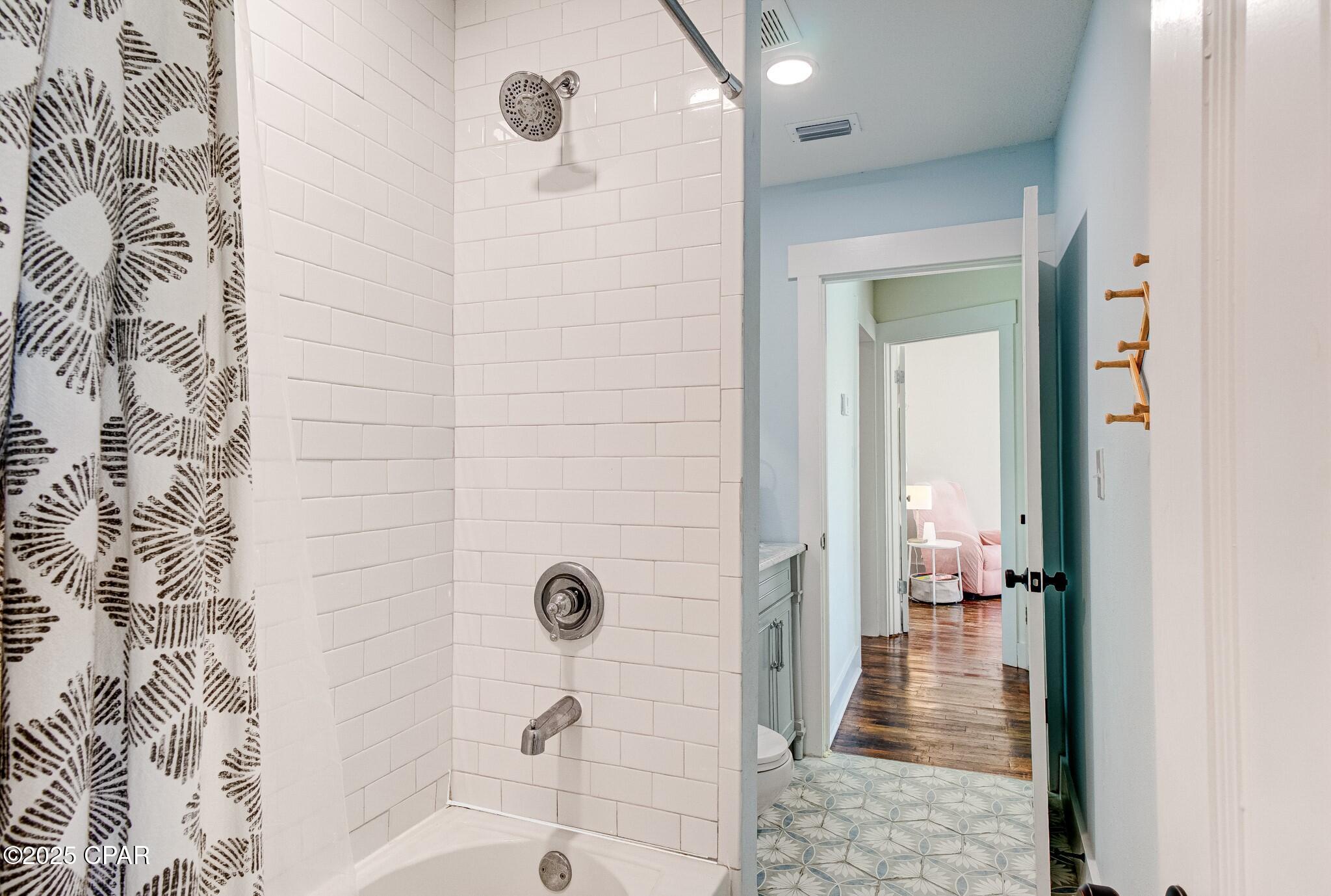 [No Recorded Subdiv] - Residential Lease