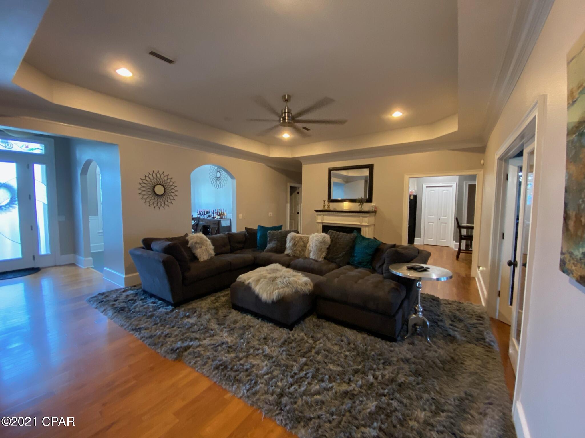 [No Recorded Subdiv] - Residential