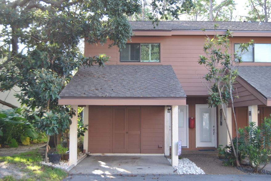 CURRENTLY UNDER CONTRACT.  SELLER ACCEPTING BACKUP OFFERS.  PLEASE CONTINUE TO SHOW.This updated condo has everything you need to enjoy your time at the beach.  Club house, swimming pool, dock to tie up your boat all within a short drive to the gulf.