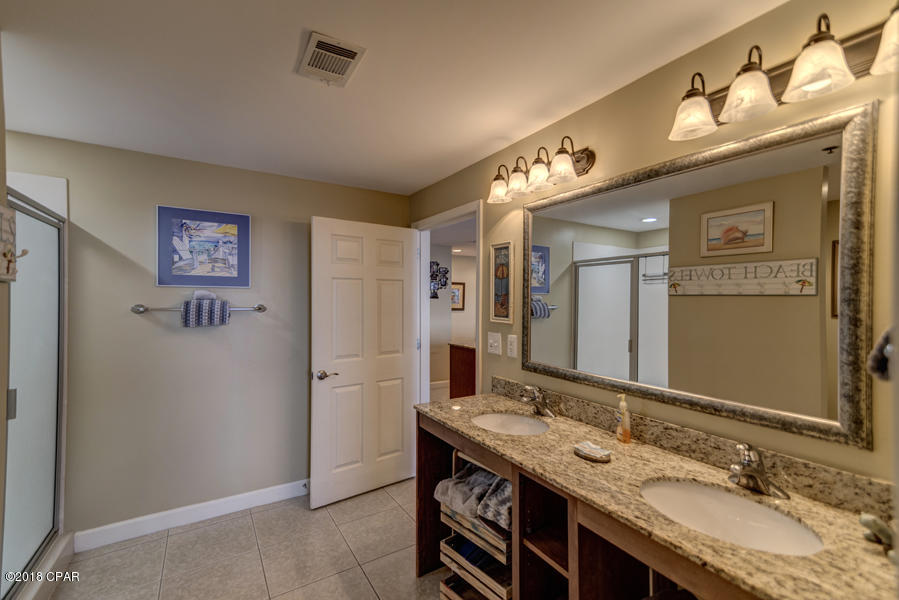 Splash Condo - Residential