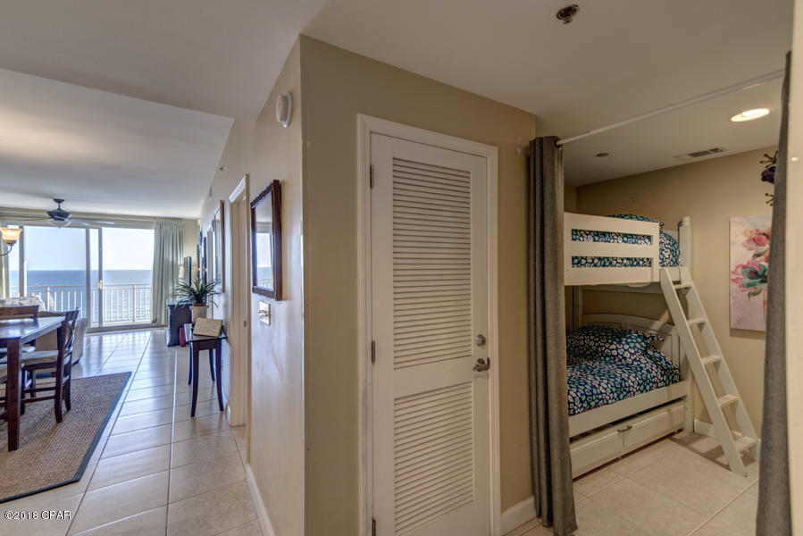 Splash Condo - Residential