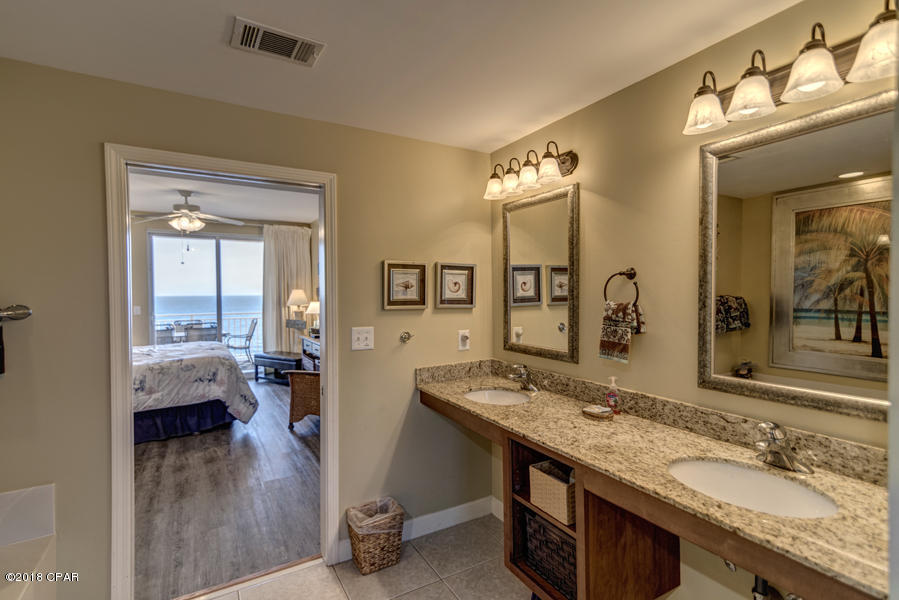 Splash Condo - Residential