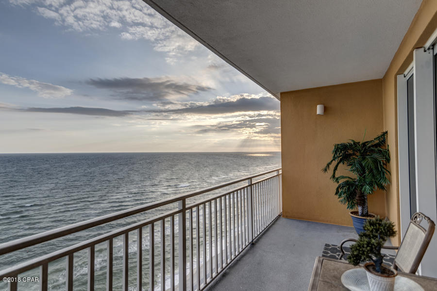 Splash Condo - Residential