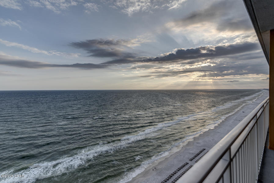 Splash Condo - Residential