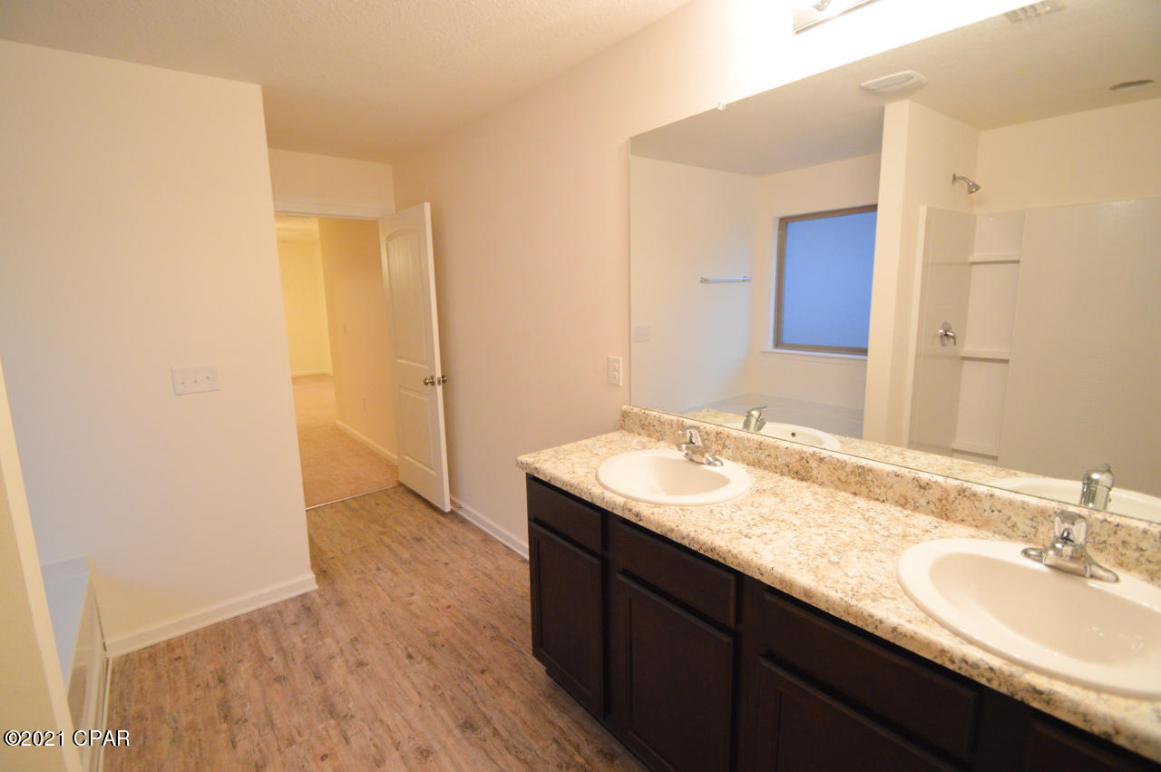 Brighton Oaks - Residential