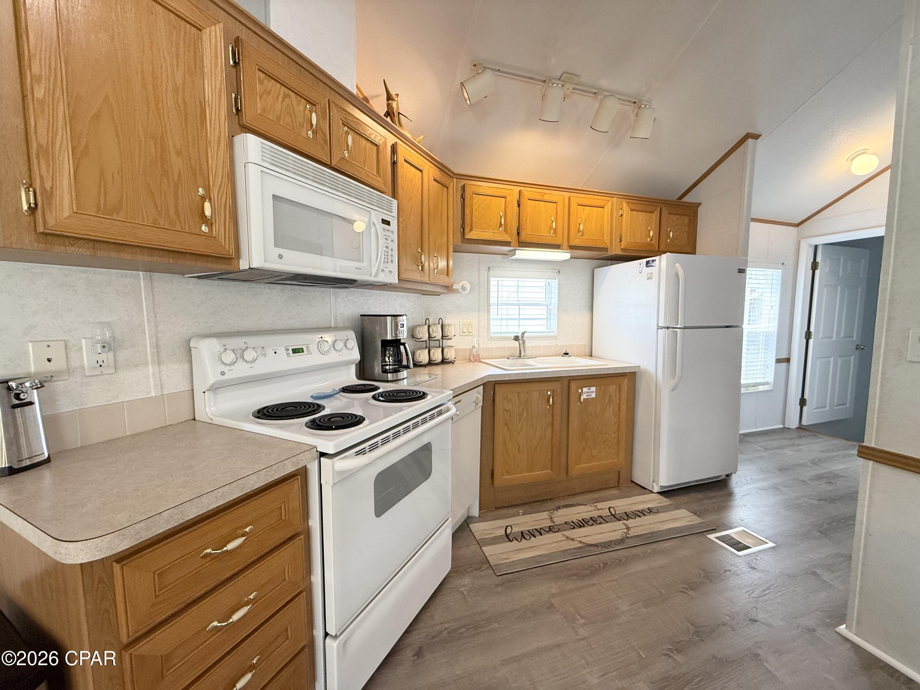 Emerald Pointe Resort - Residential