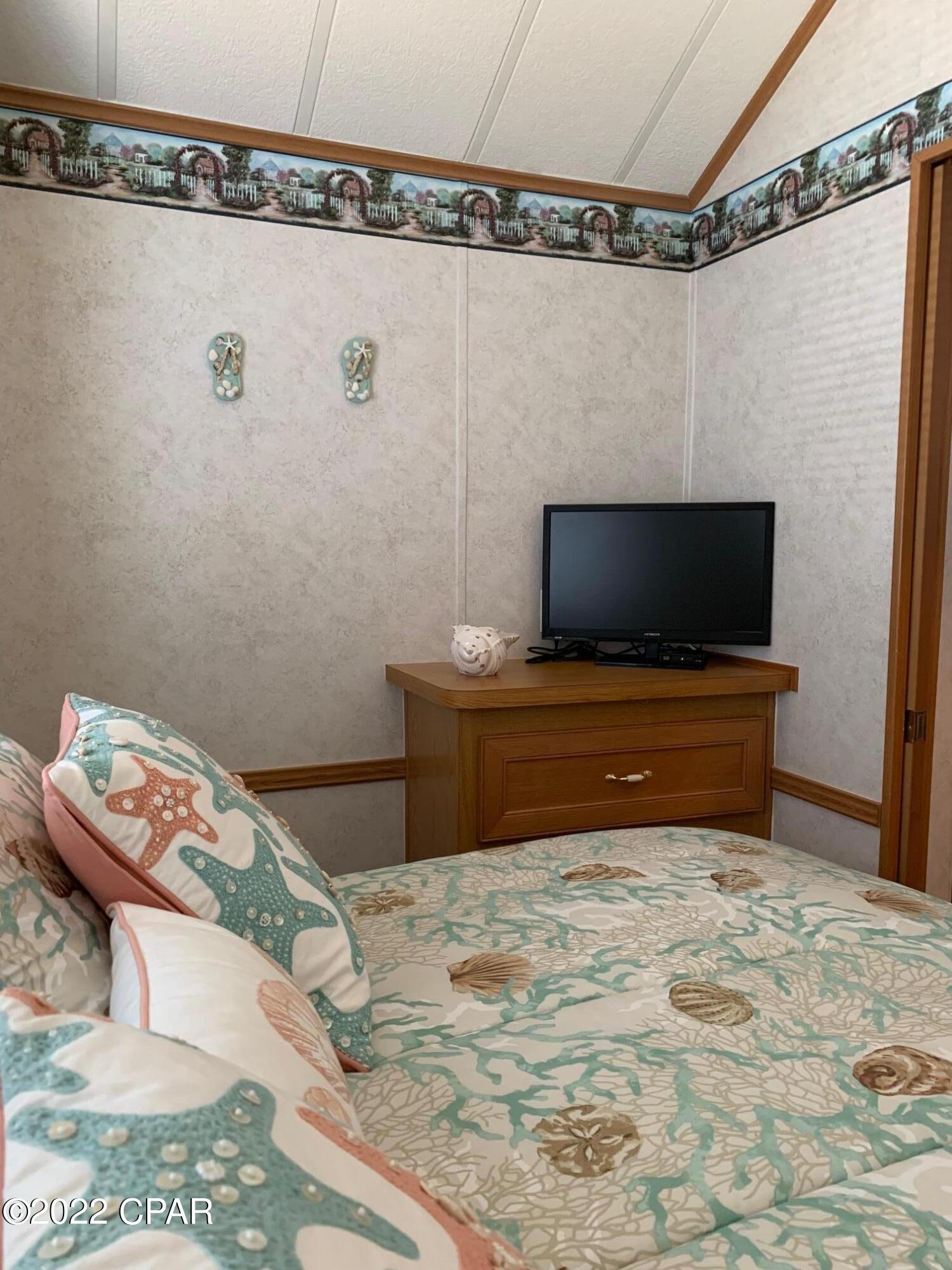 Emerald Pointe Resort - Residential Lease