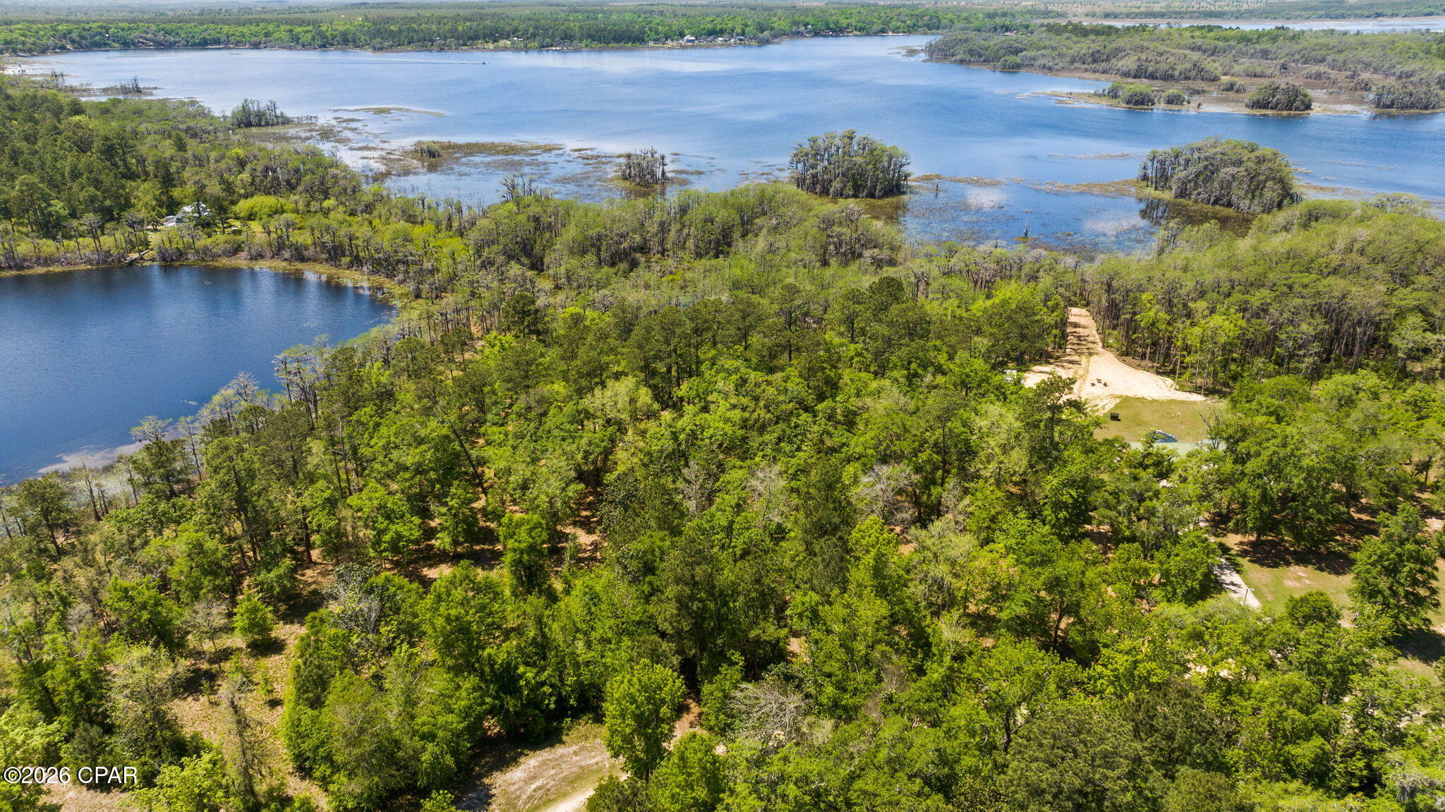 Paradise Lakes - Land
