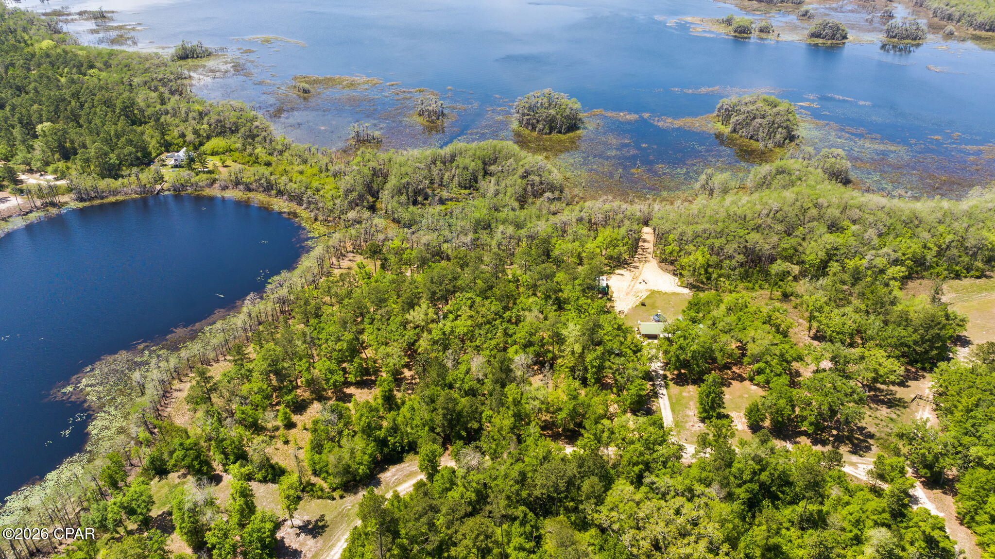 Paradise Lakes - Land