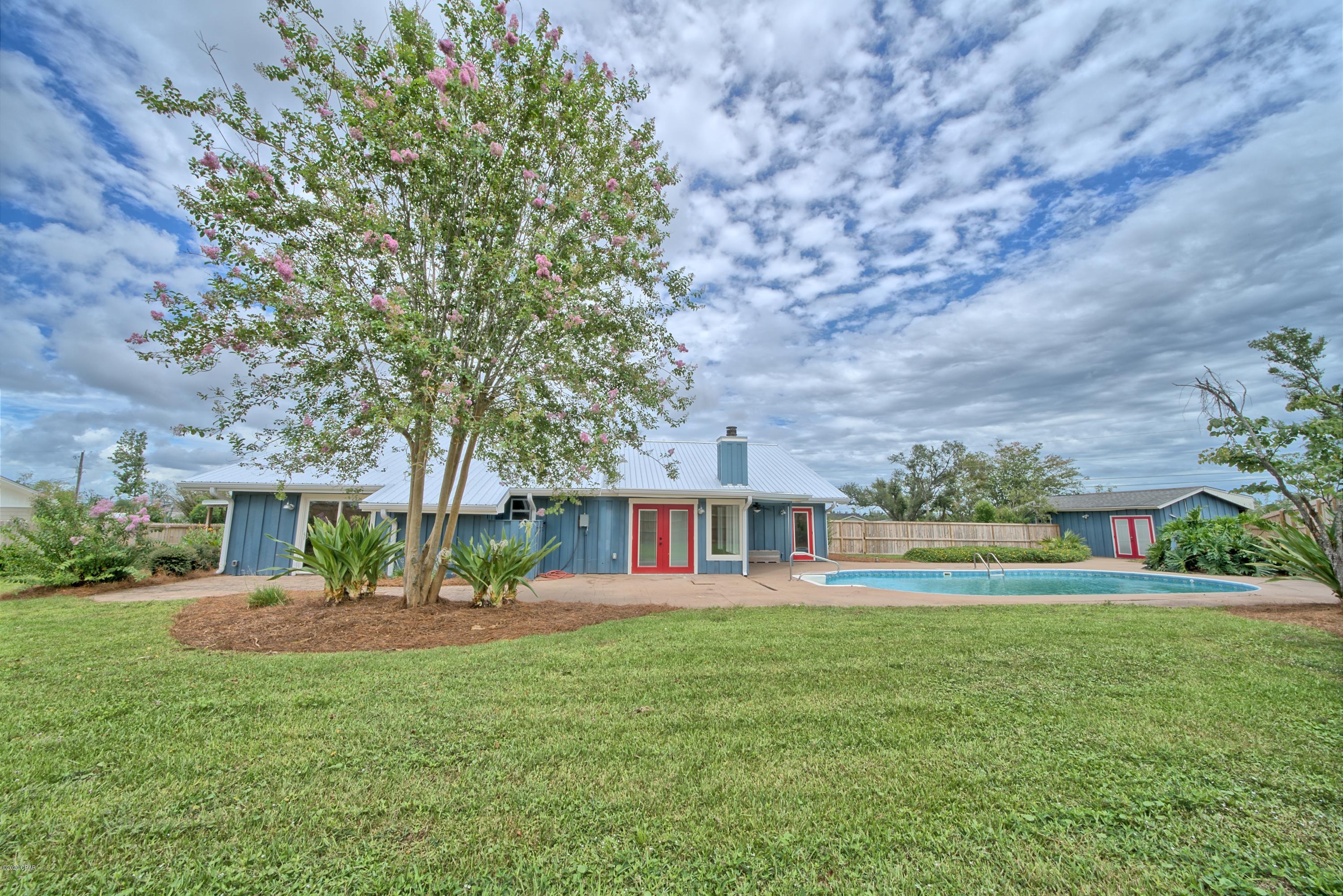 College Point 2nd Add - Residential