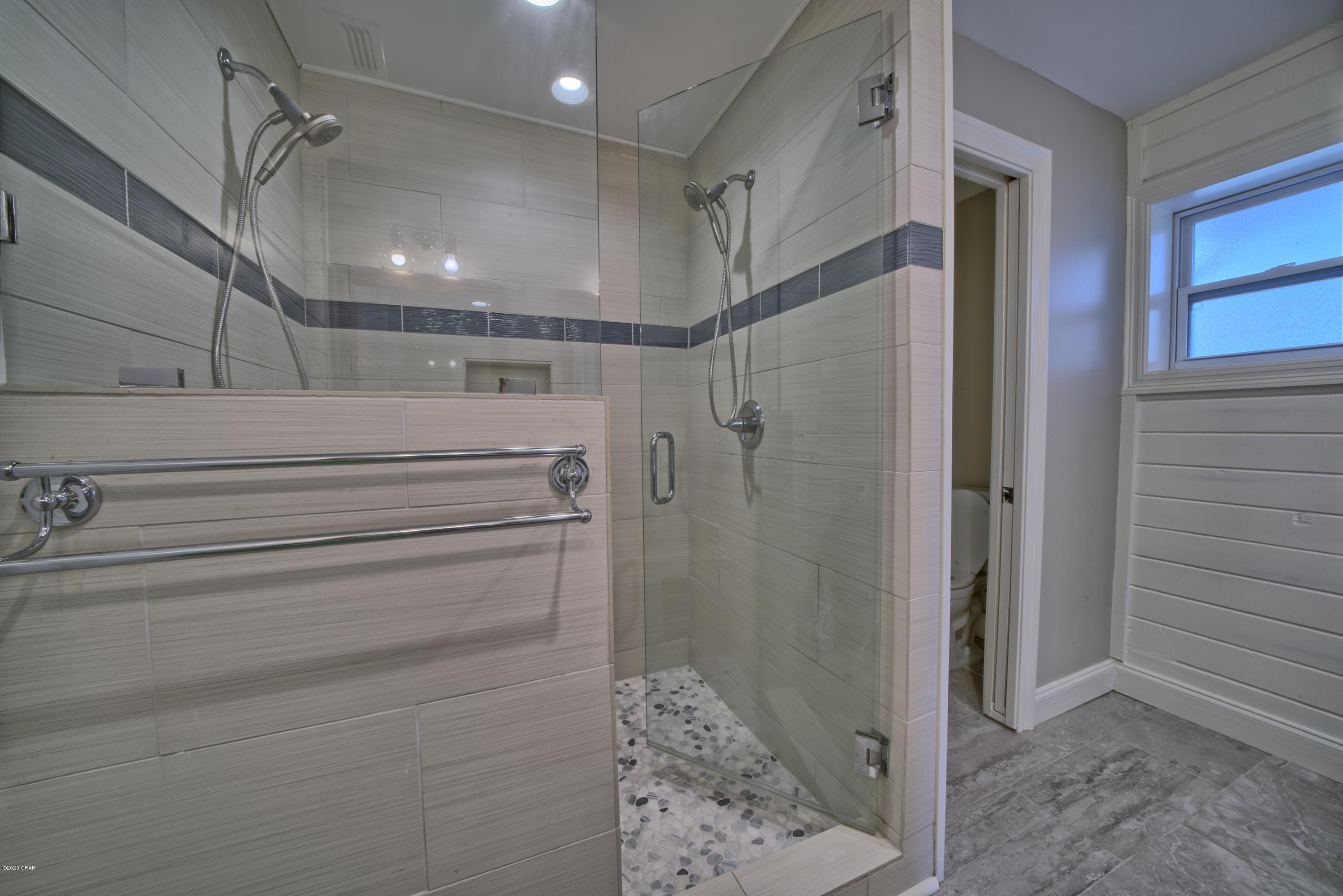 College Point 2nd Add - Residential